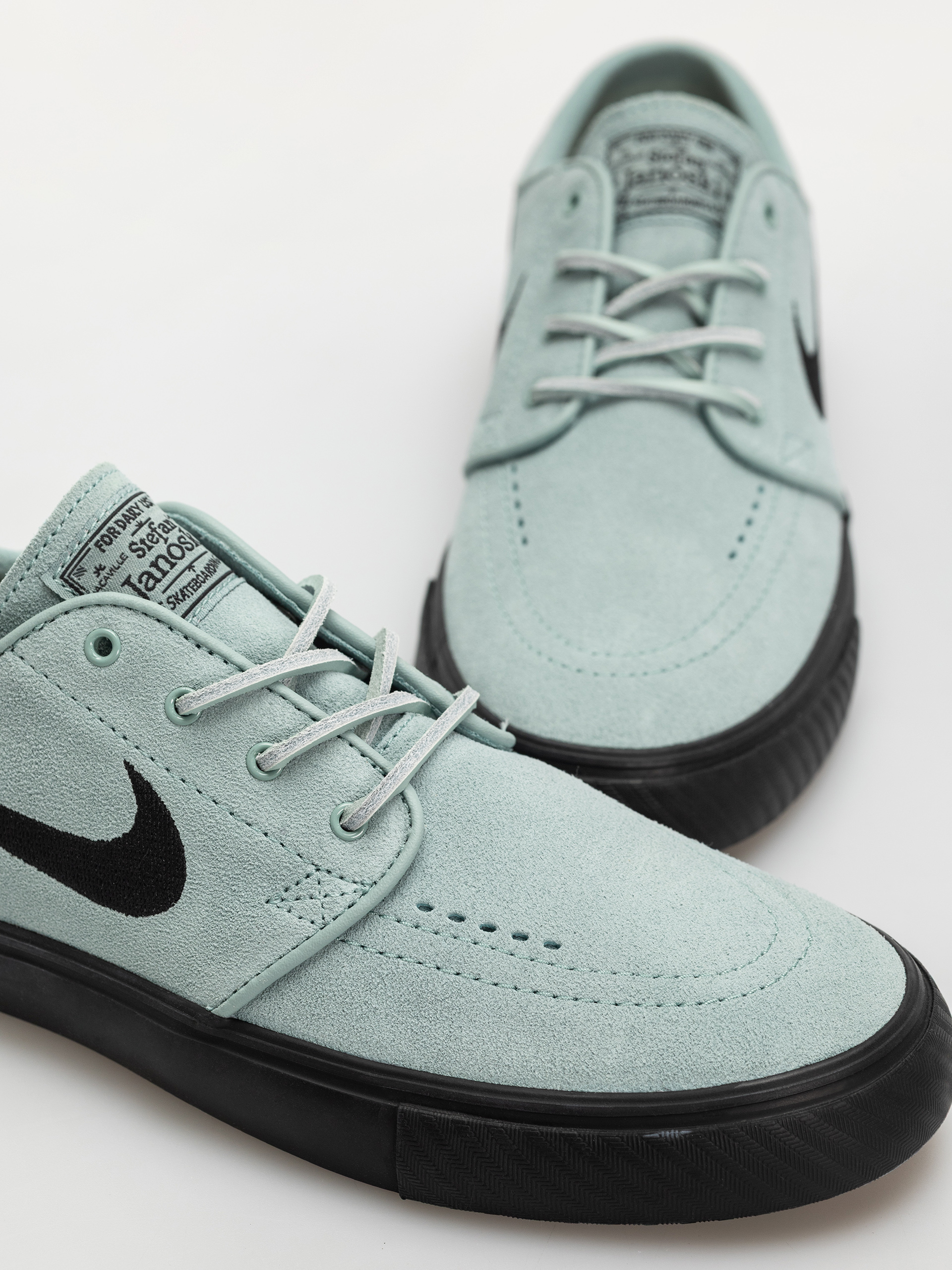 Topánky Nike SB Zoom Janoski OG+ (cannon/black black gum light brown)