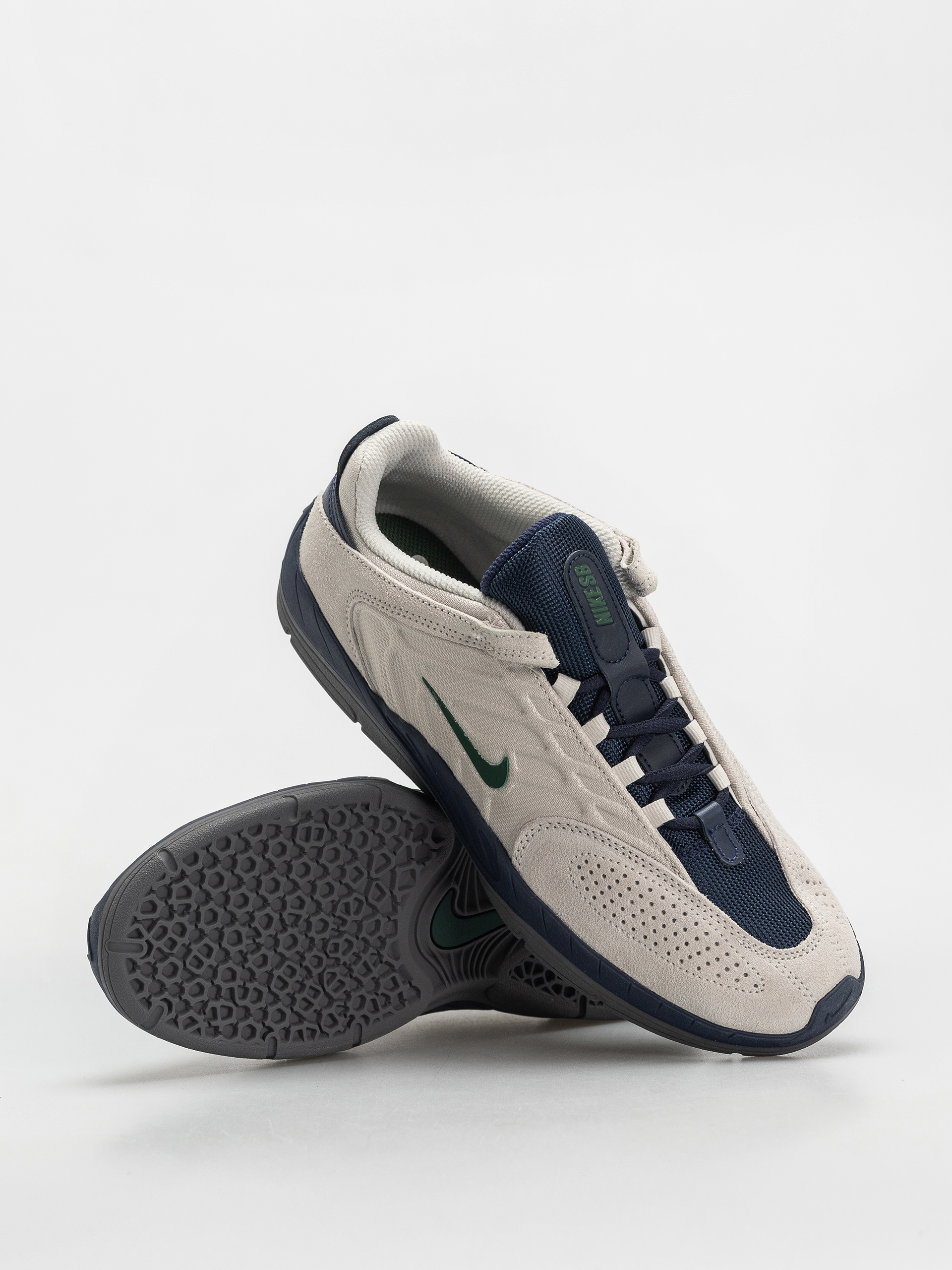 Topánky Nike SB Vertebrae (light bone/fir midnight navy obsidian)