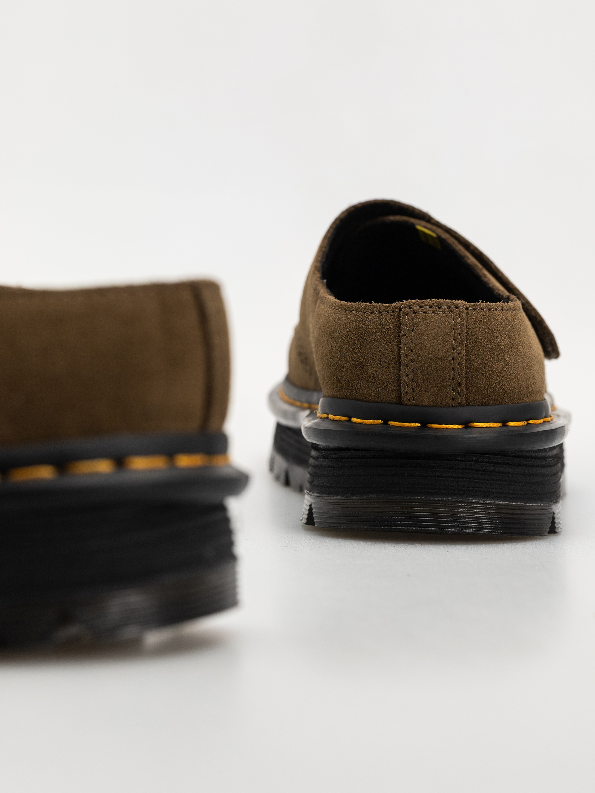 Topánky Dr. Martens ZebZag AnyWair Mule (dms olive eh suede)