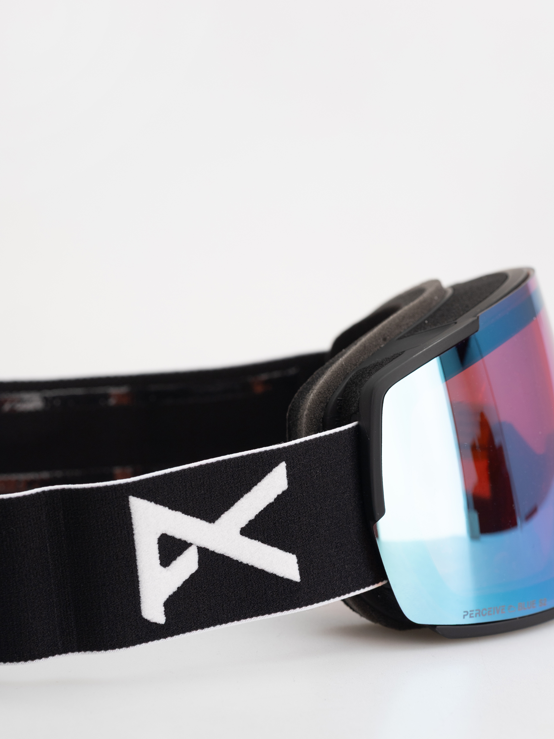 Snowboardové okuliare Anon M5 (black/perceive variable blue)