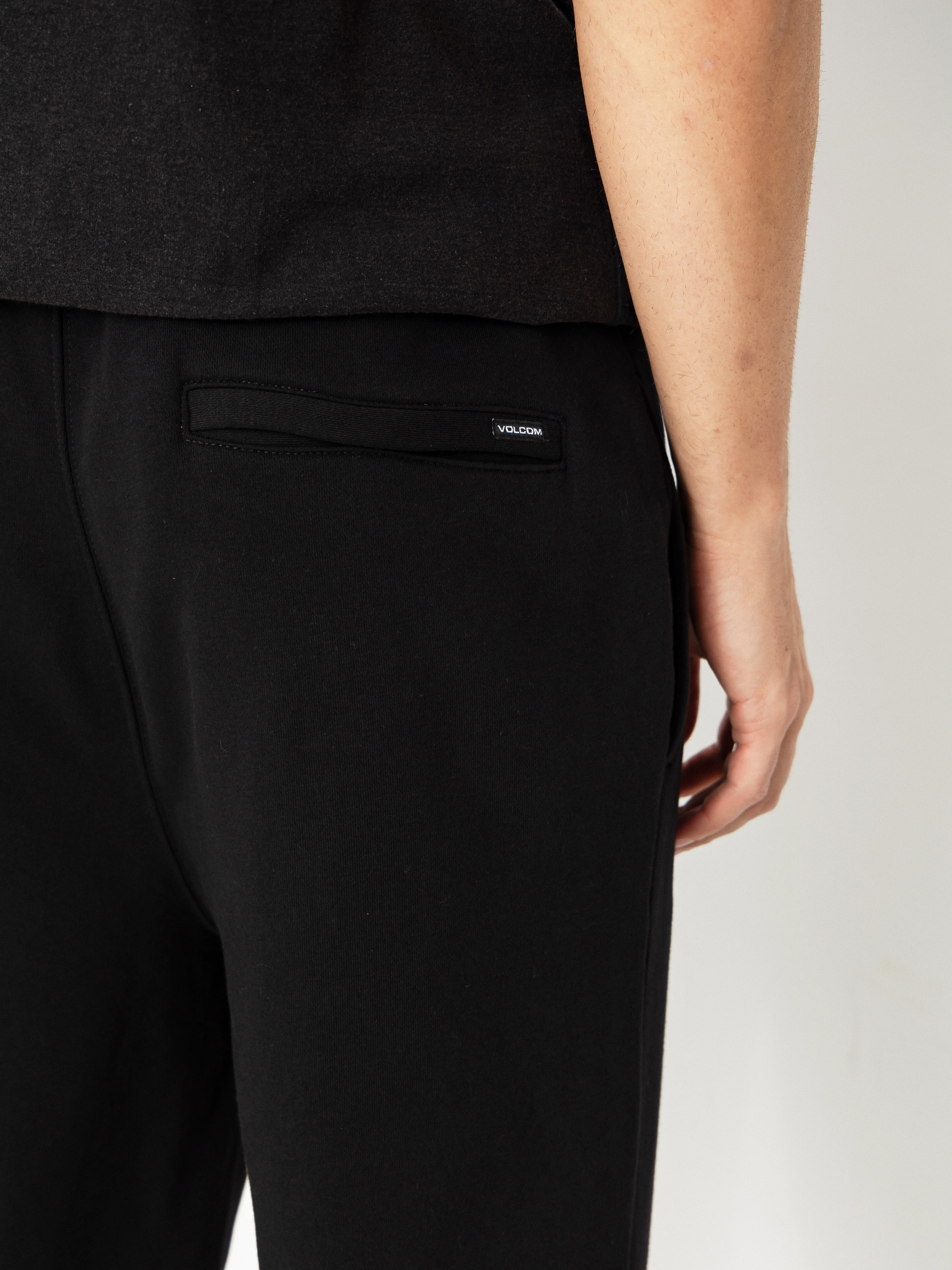 Nohavice Volcom Single Stone Fleece (black)