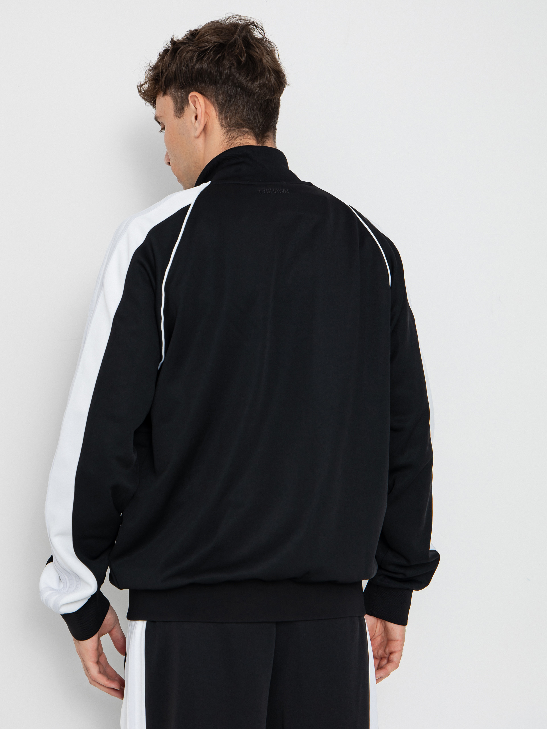 Bunda adidas Tyshawn T (black/white/dshgry)