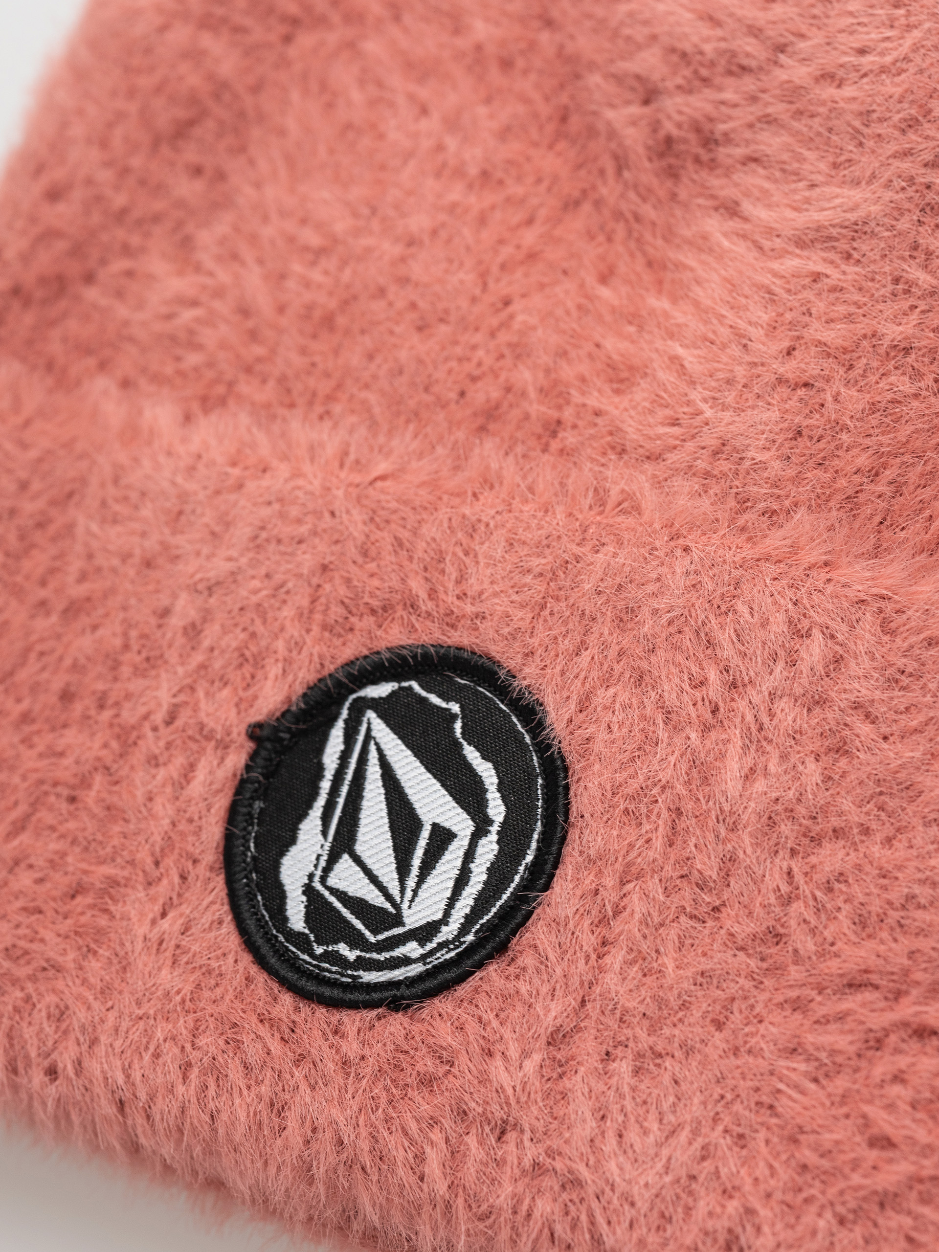Čiapka Volcom Fuzz Teddy Wmn (mesa rose)