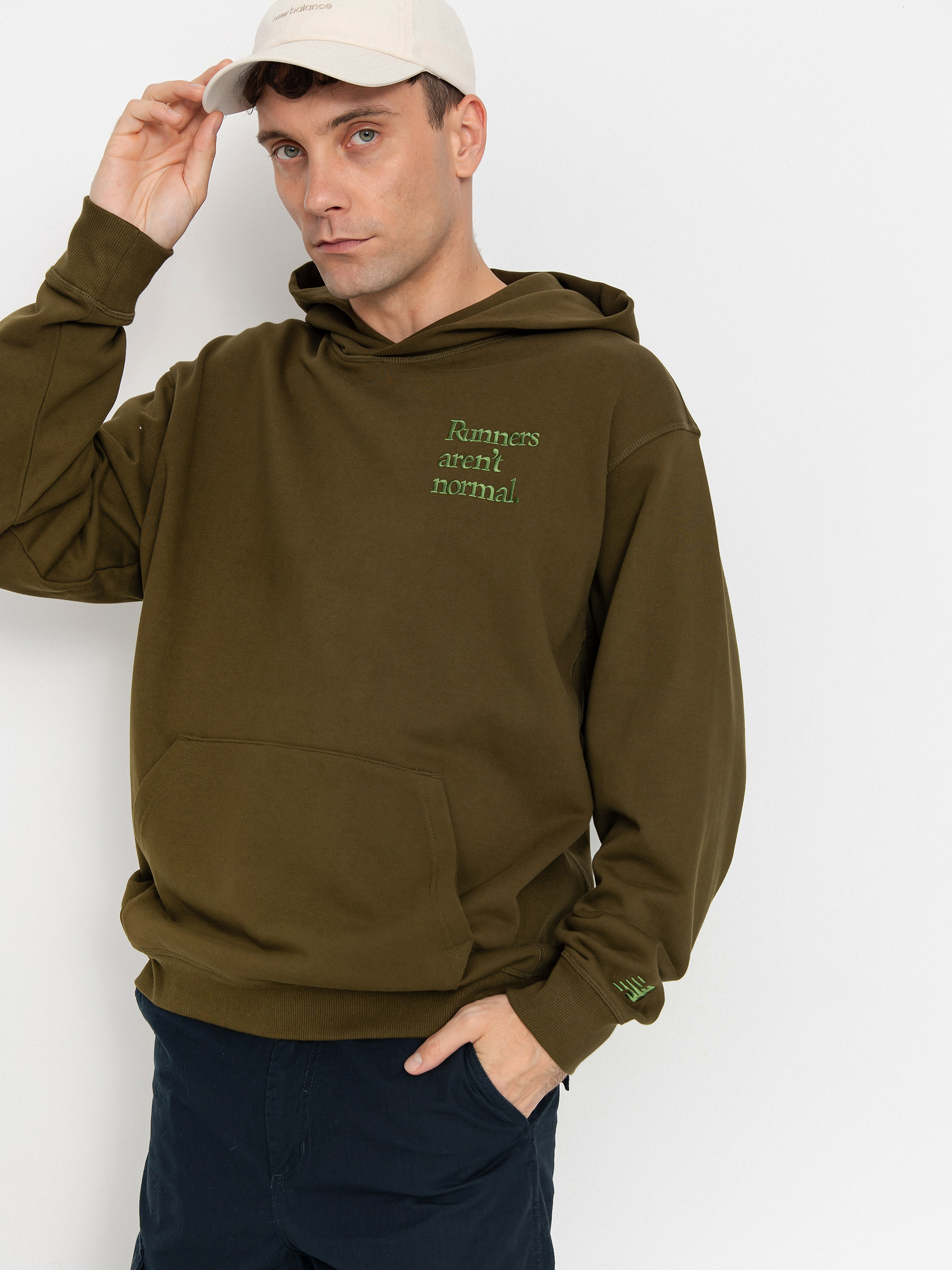 Mikina s kapucňou New Balance Athletics Runners Arent Normal HD (brown)