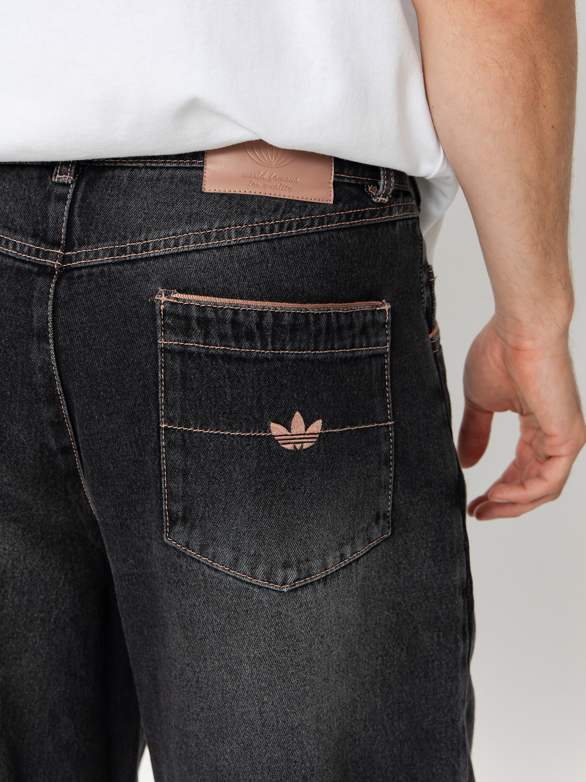 Kraťasy adidas Tyshawn (black)