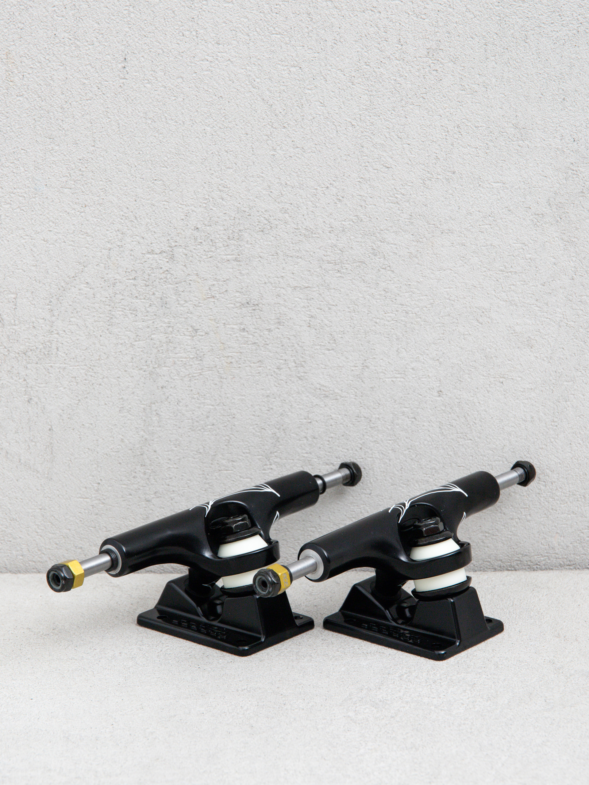 Trucky Ace Hollow Deedz AF1 (black/white)