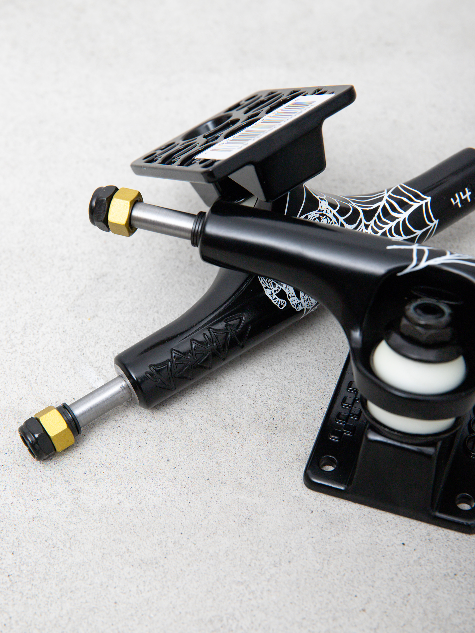 Trucky Ace Hollow Deedz AF1 (black/white)