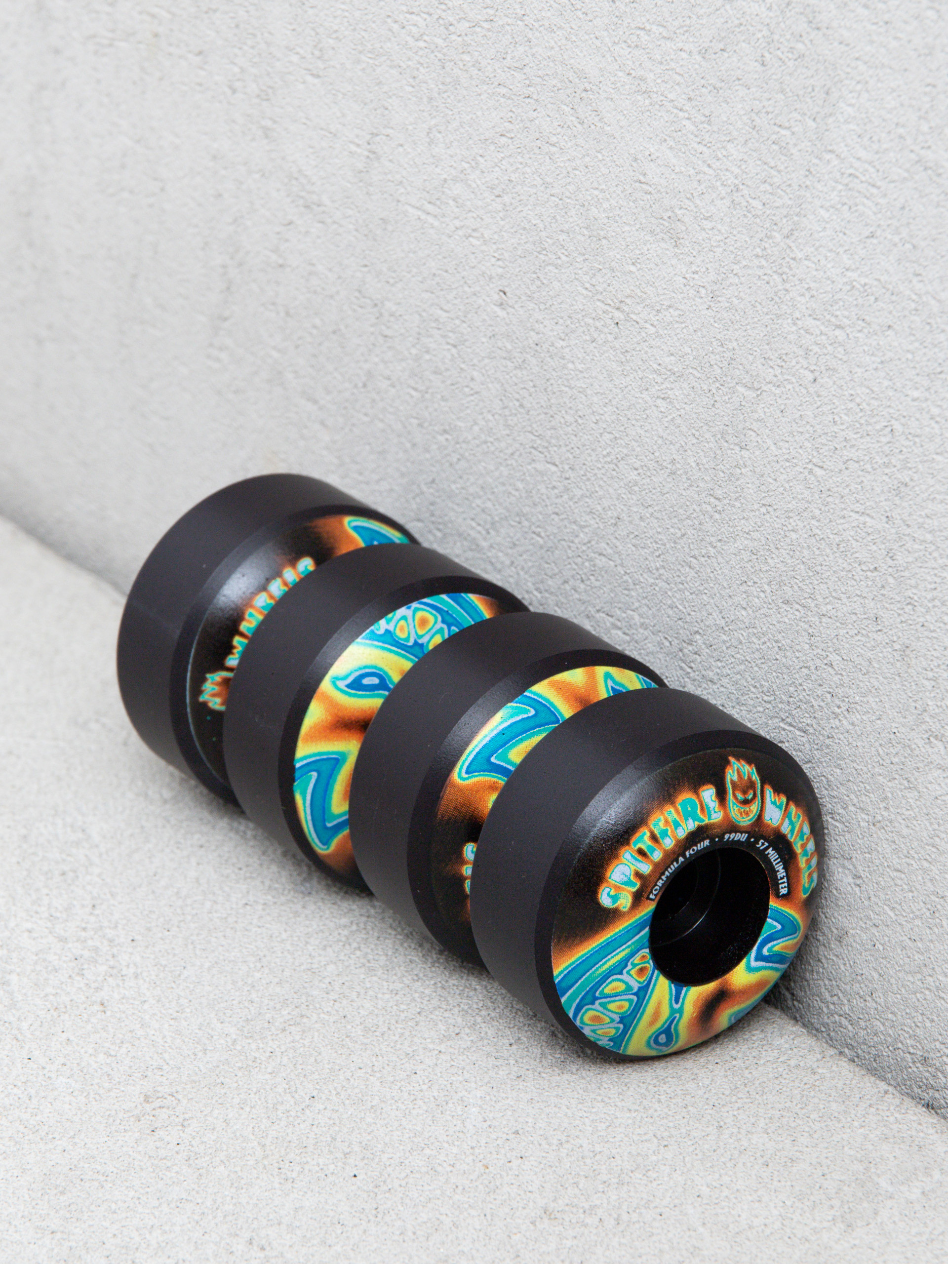 Kolieska Spitfire F4 99D Radioactive Bighead (black)