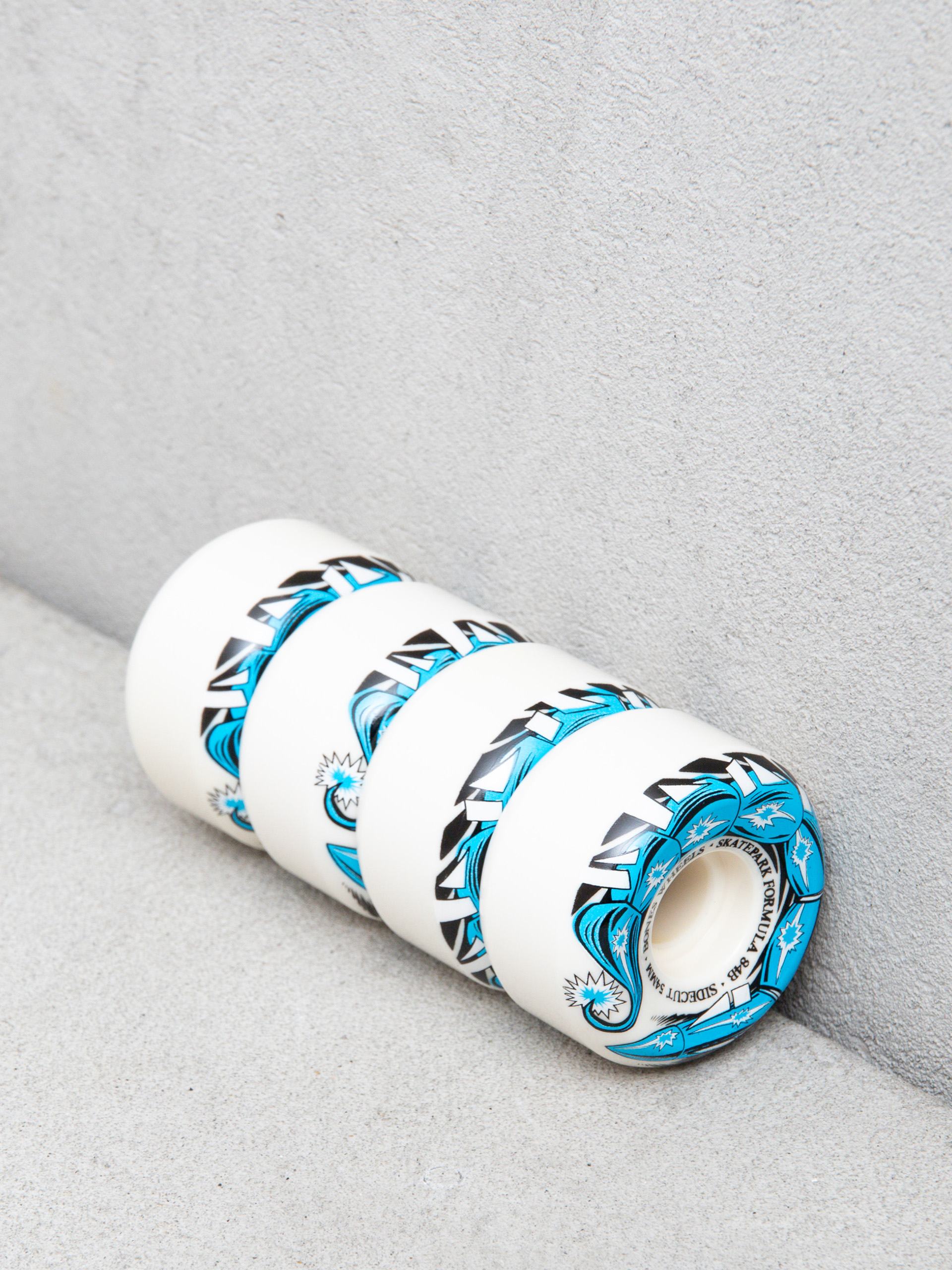 Kolieska Bones SPF 84B Scorpeedo Sidecut