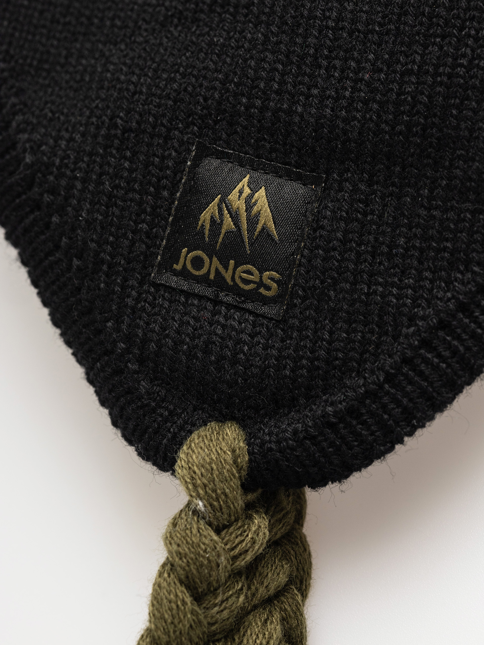 Čiapka Jones Snowboards Inaki Rec (stealth black)