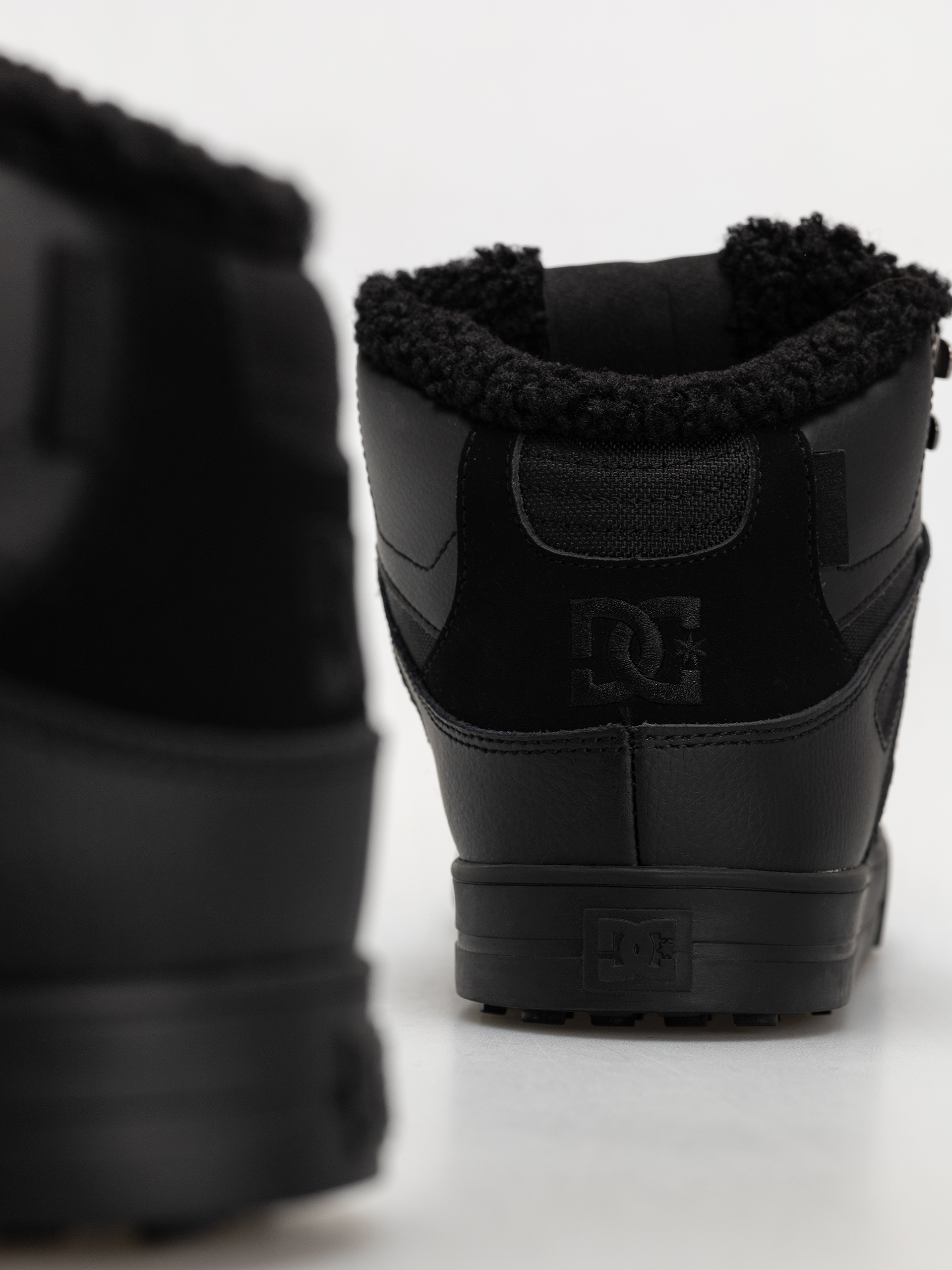 Topánky DC Pure High Top Wc Wnt (black/black/black)