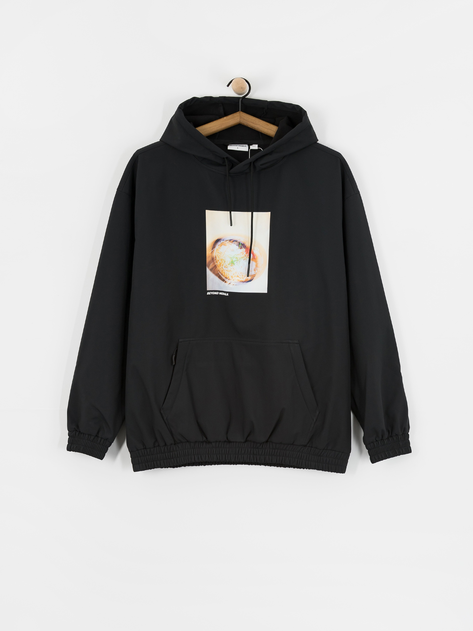 Snowboardovu00e1 bunda Beyond Medals Softshell Hoodie (black)