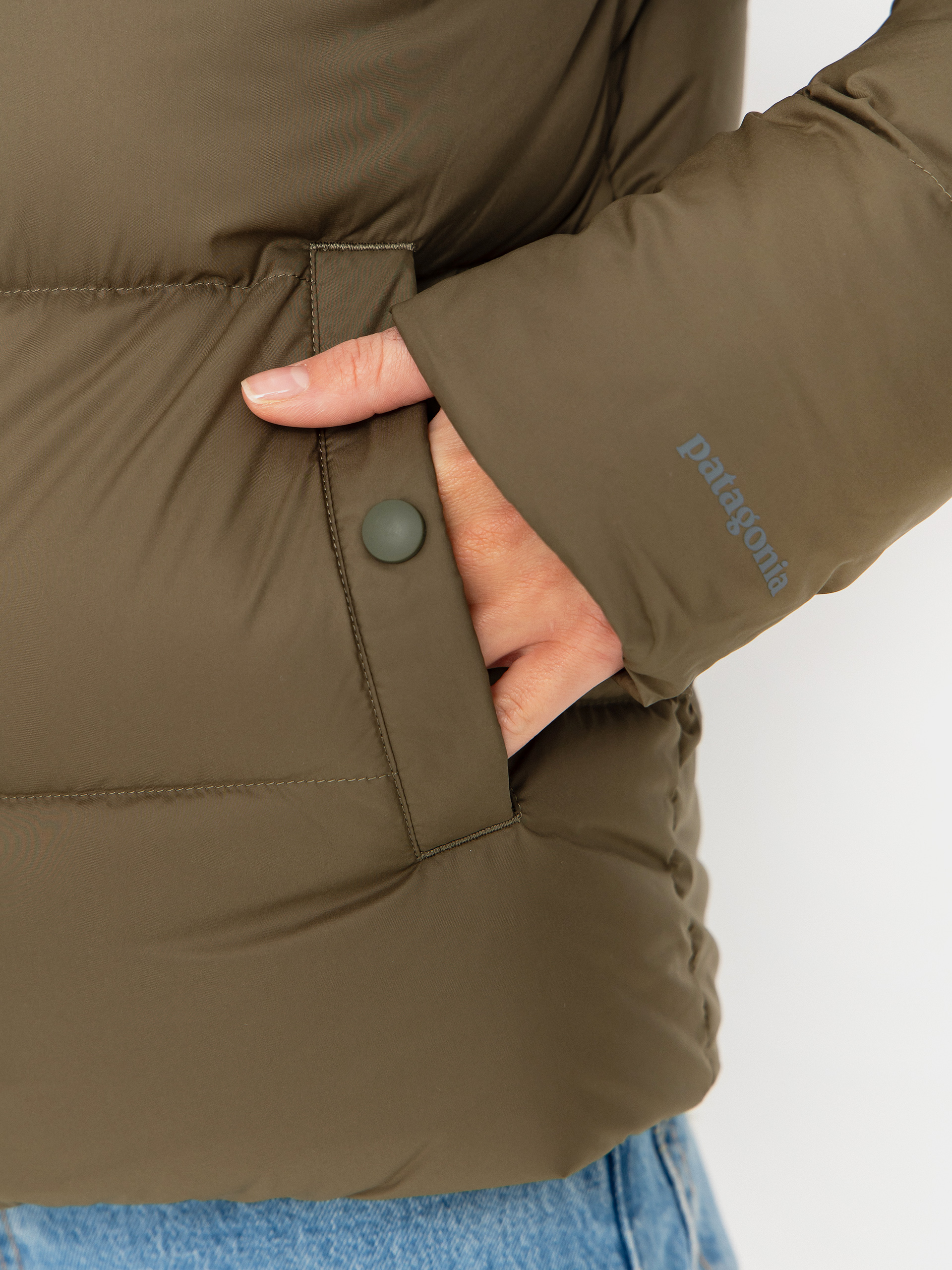 Bunda Patagonia Silent Down Wmn (basin green)