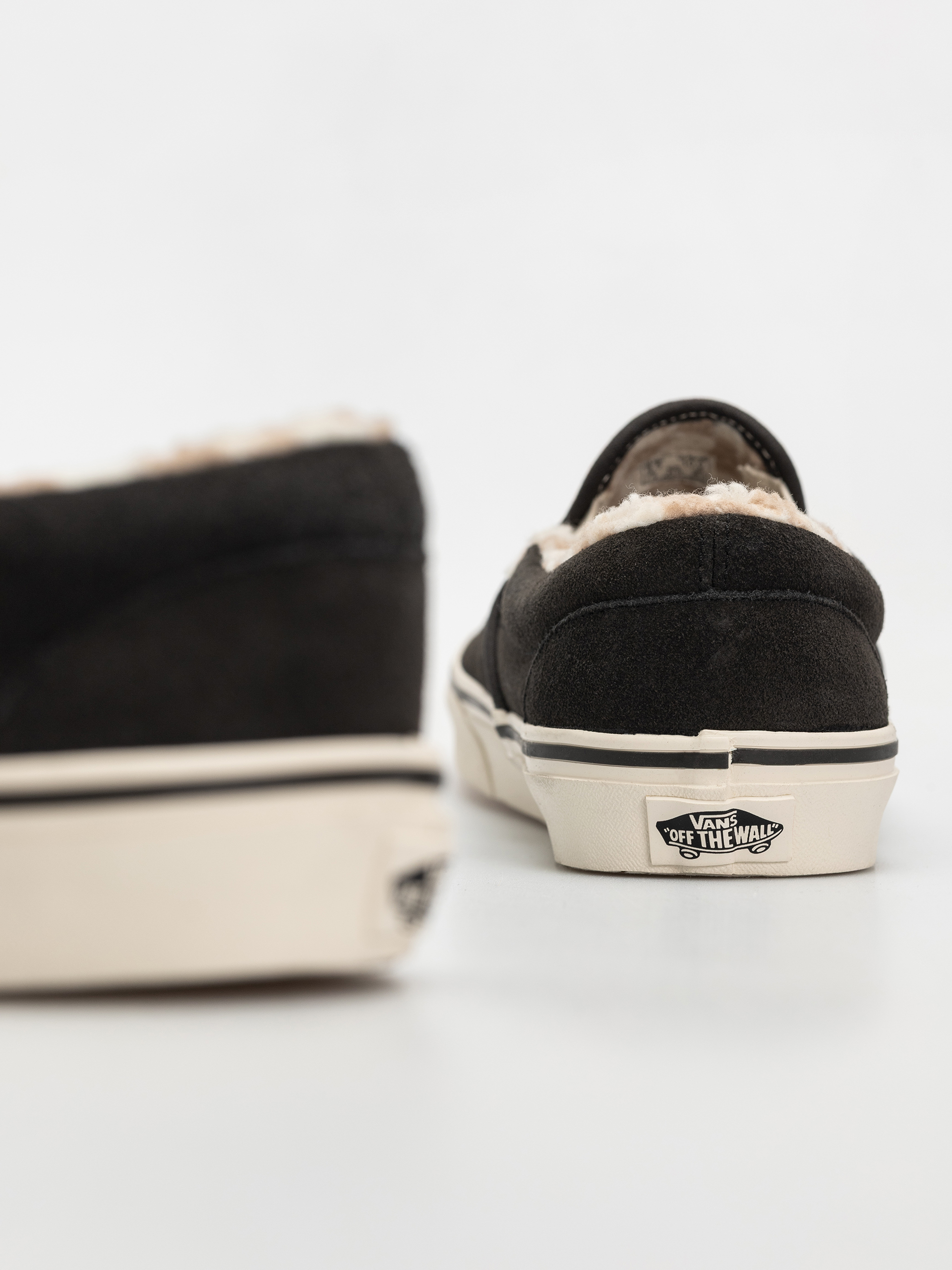 Topánky Vans Classic Slip On (cozy hug faded black)