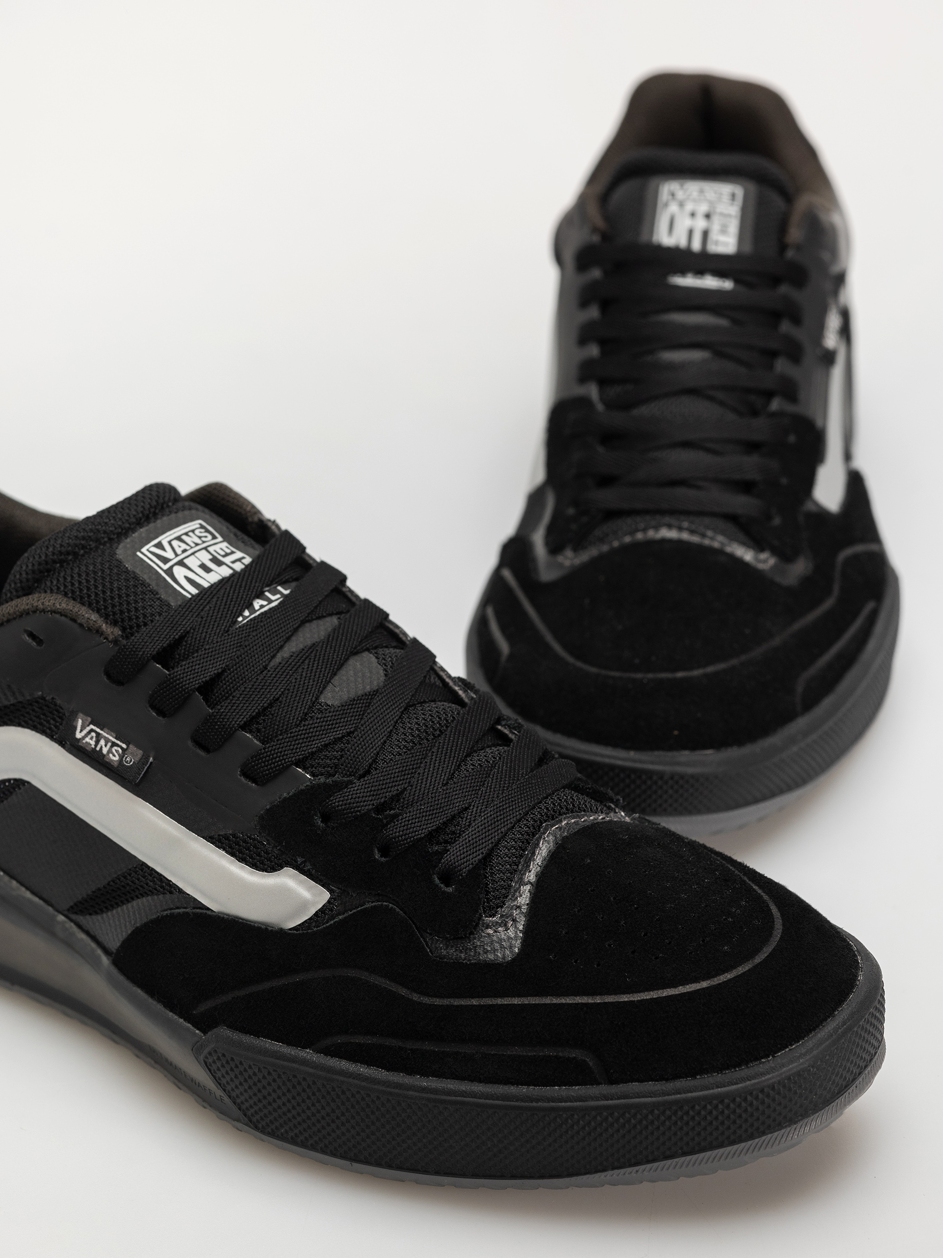 Topánky Vans Skate Ave 2.0 (black/metallic)