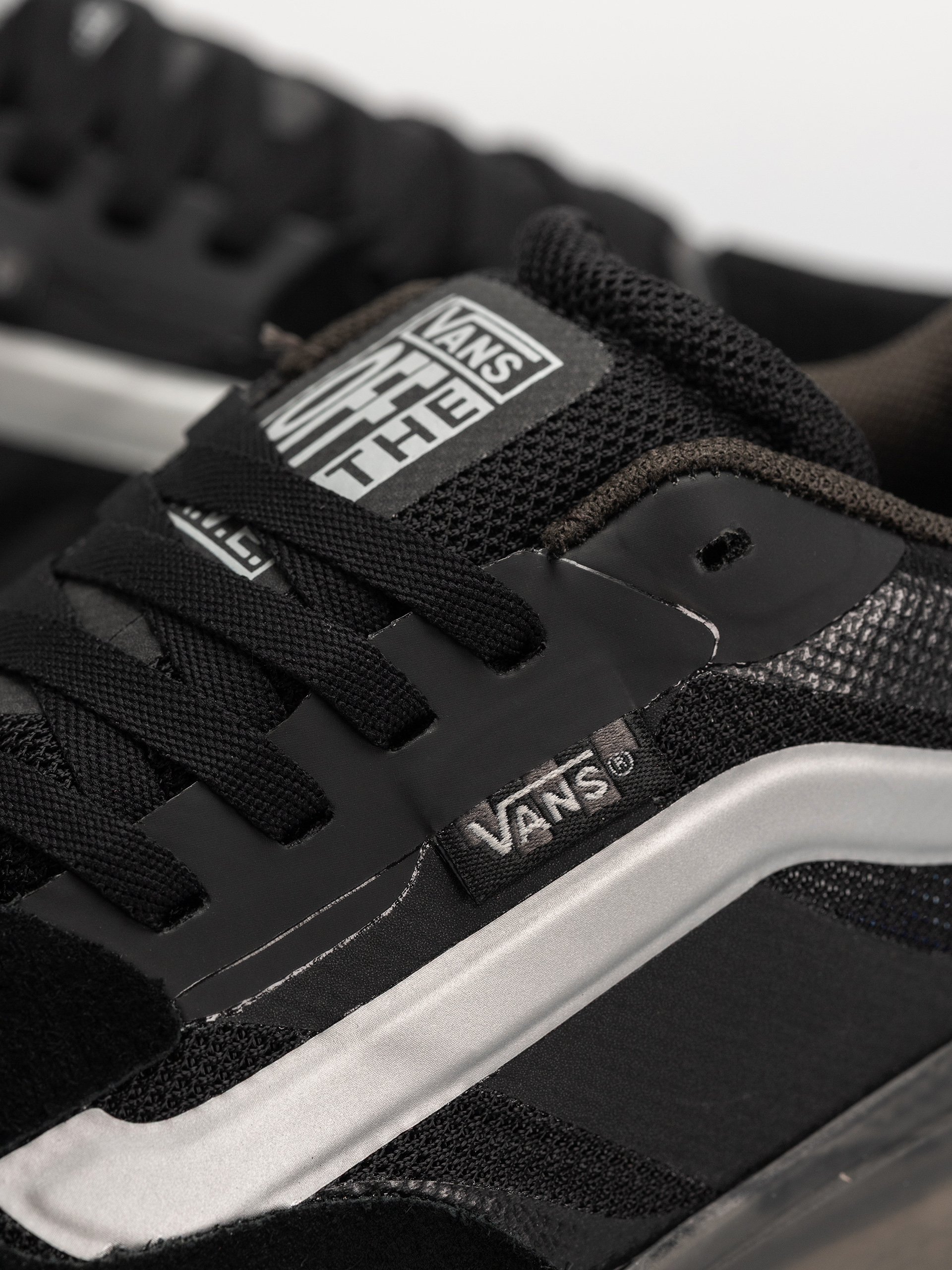 Topánky Vans Skate Ave 2.0 (black/metallic)