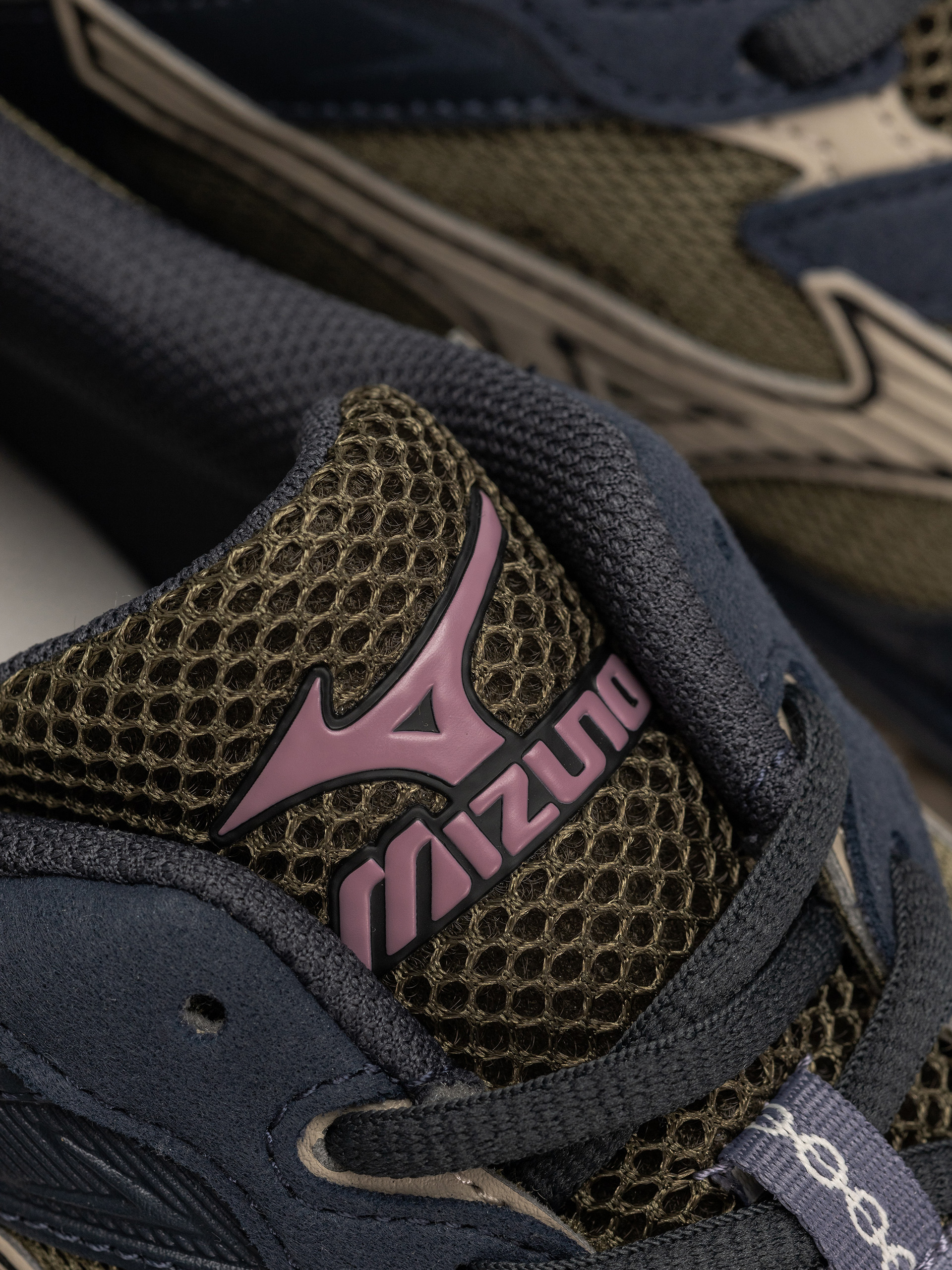 Topánky Mizuno MXR (grape leaf/vintage khaki/salute)