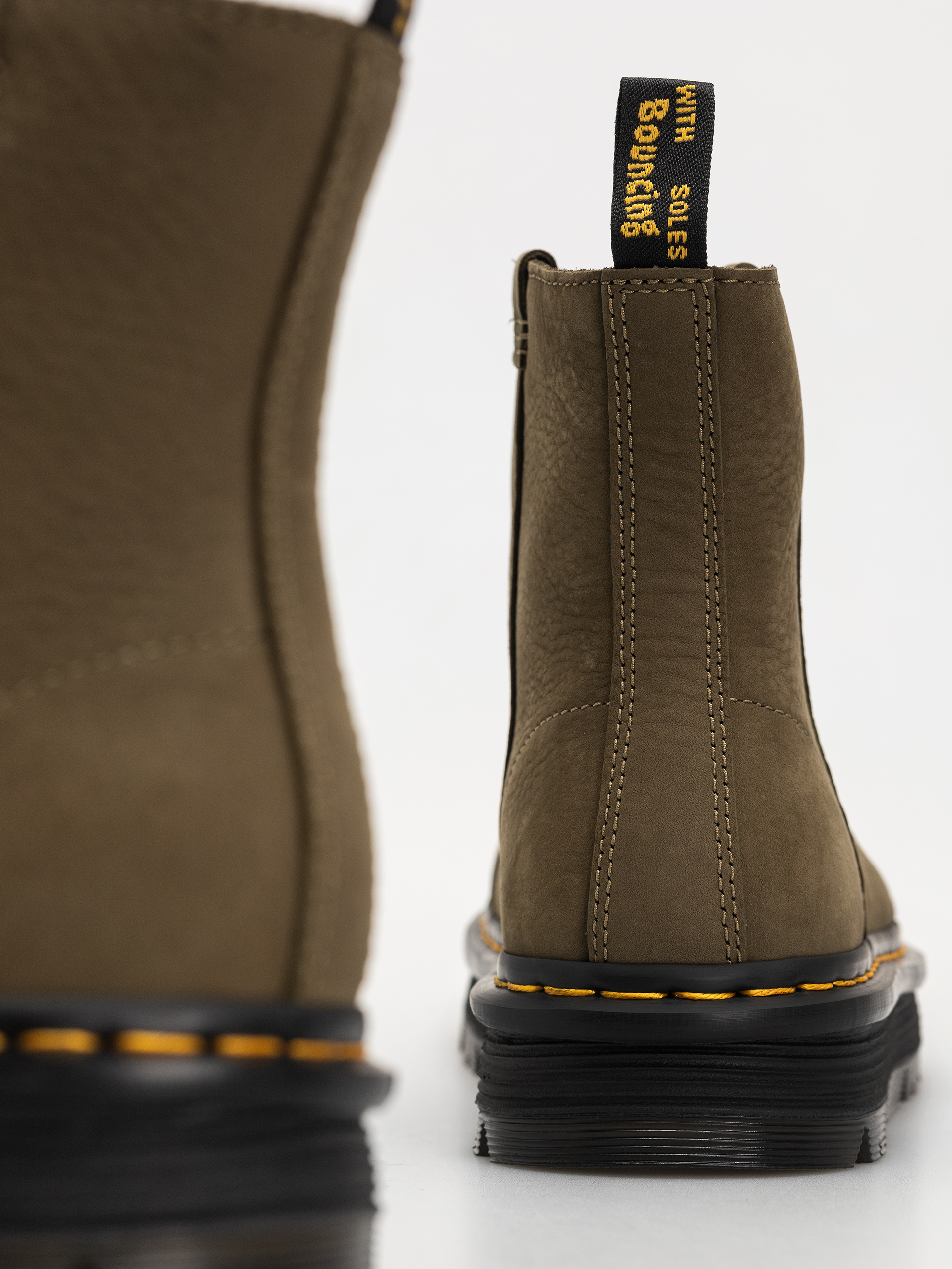 Topánky Dr. Martens ZebZag Rigger Rigger Wmn (dms olive milled nubuck wp)