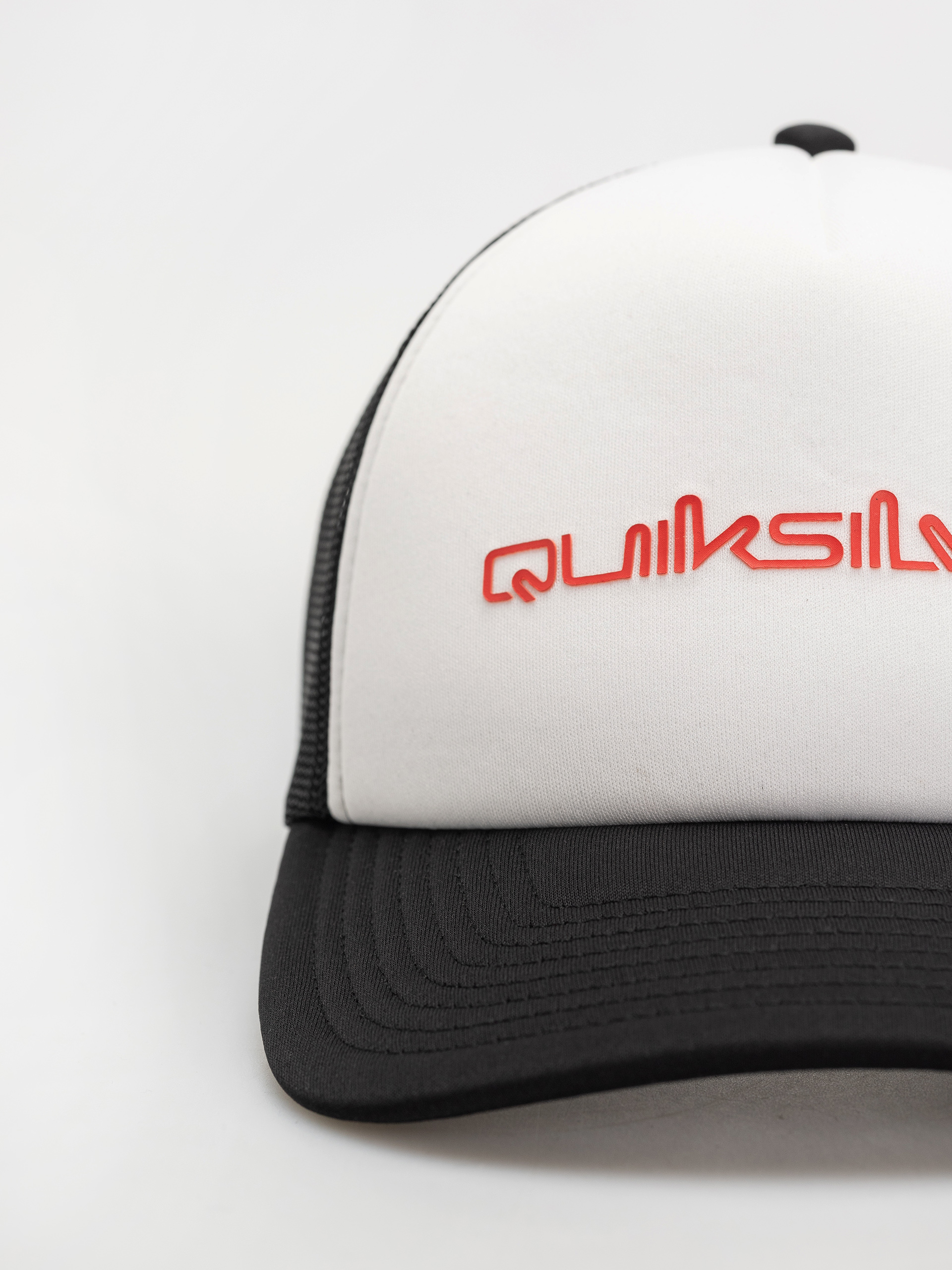 Šiltovka Quiksilver Omni Trucker (white)