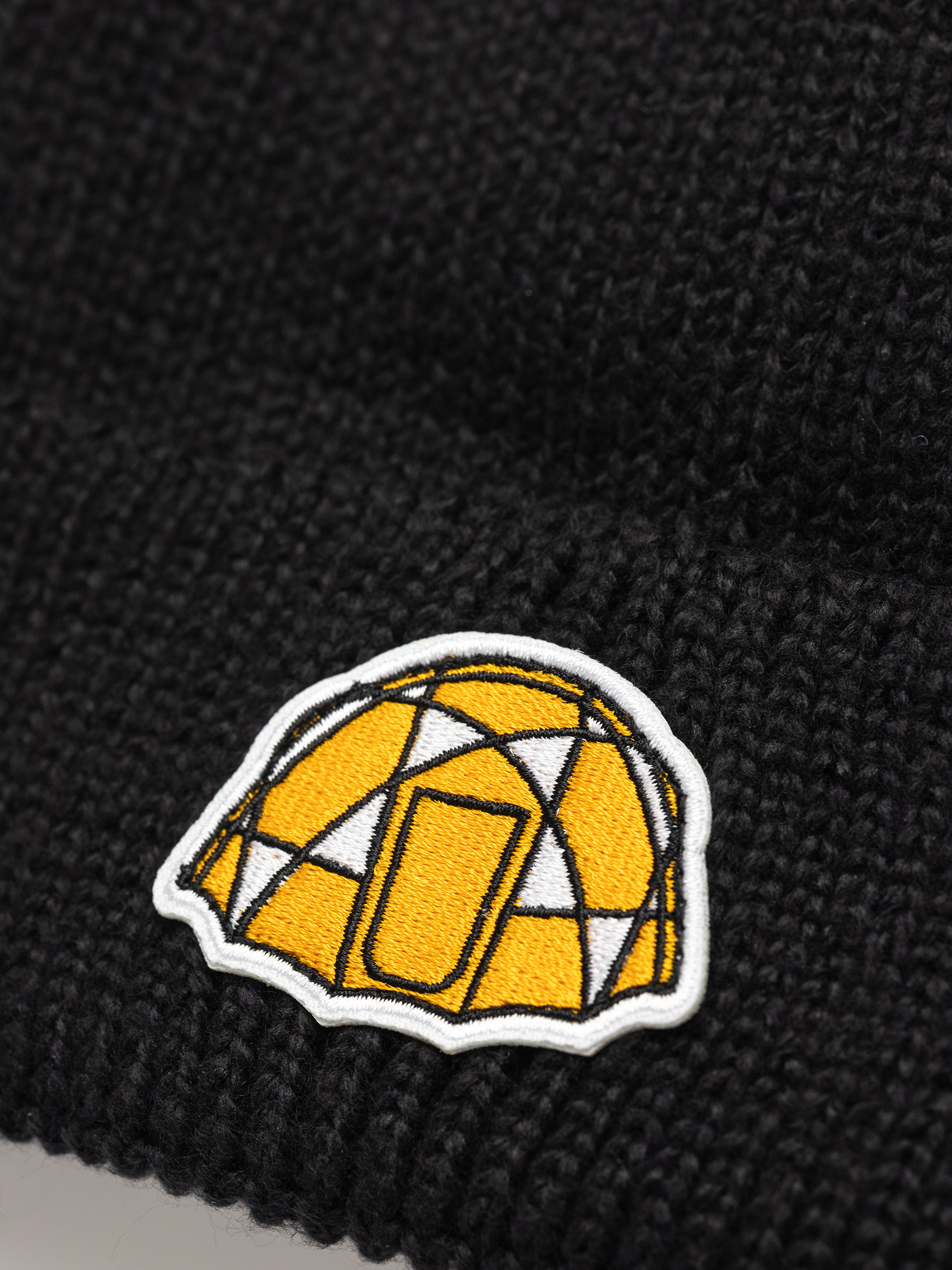 Čiapka The North Face Tnf Logo Box Cuffed (tnf black/icon patch)