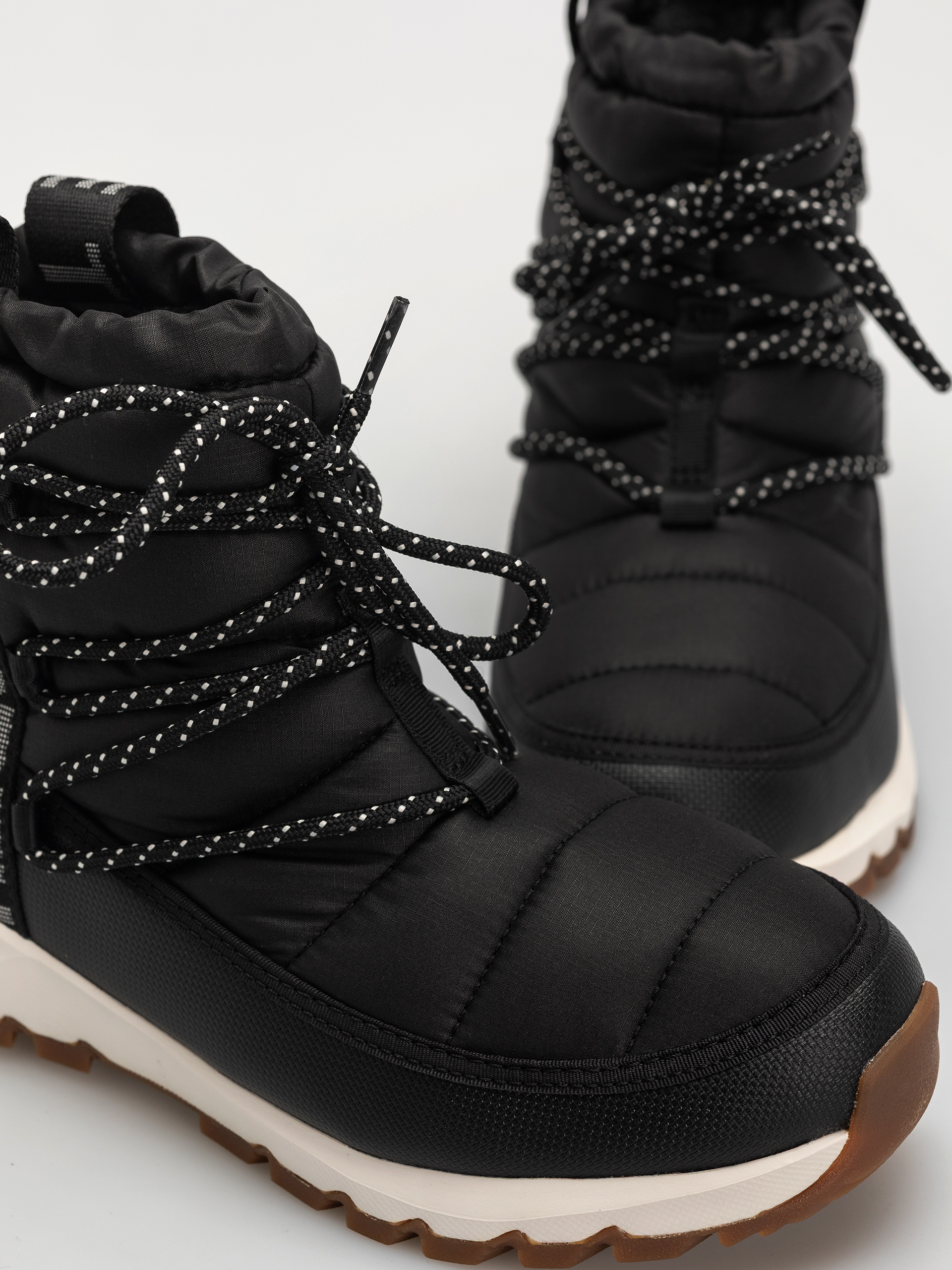 Topánky The North Face Thermoball Lace Up Wp Wmn (tnf black/gardenia white)