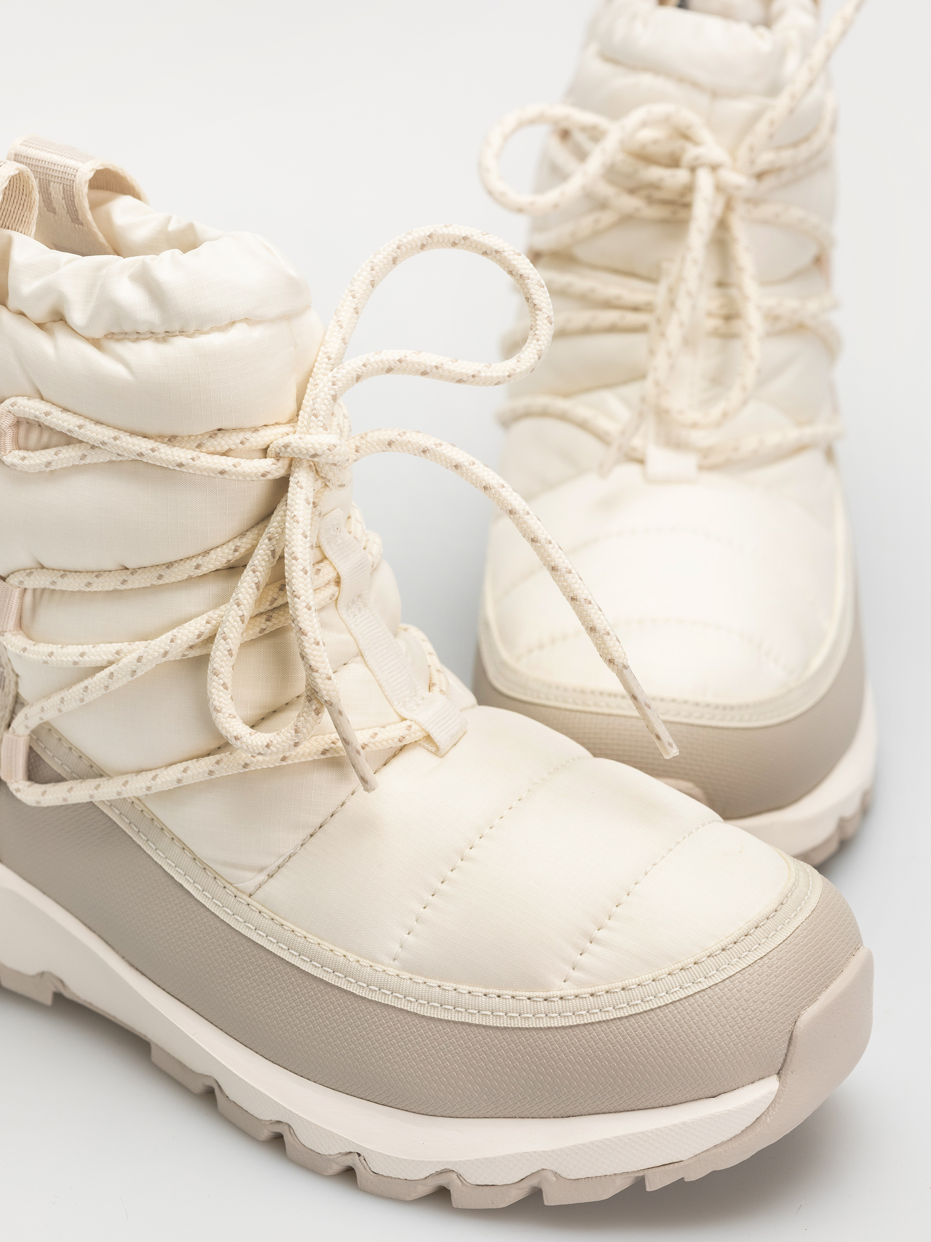 Topánky The North Face Thermoball Lace Up Wp Wmn (gardenia white/silvergrey)