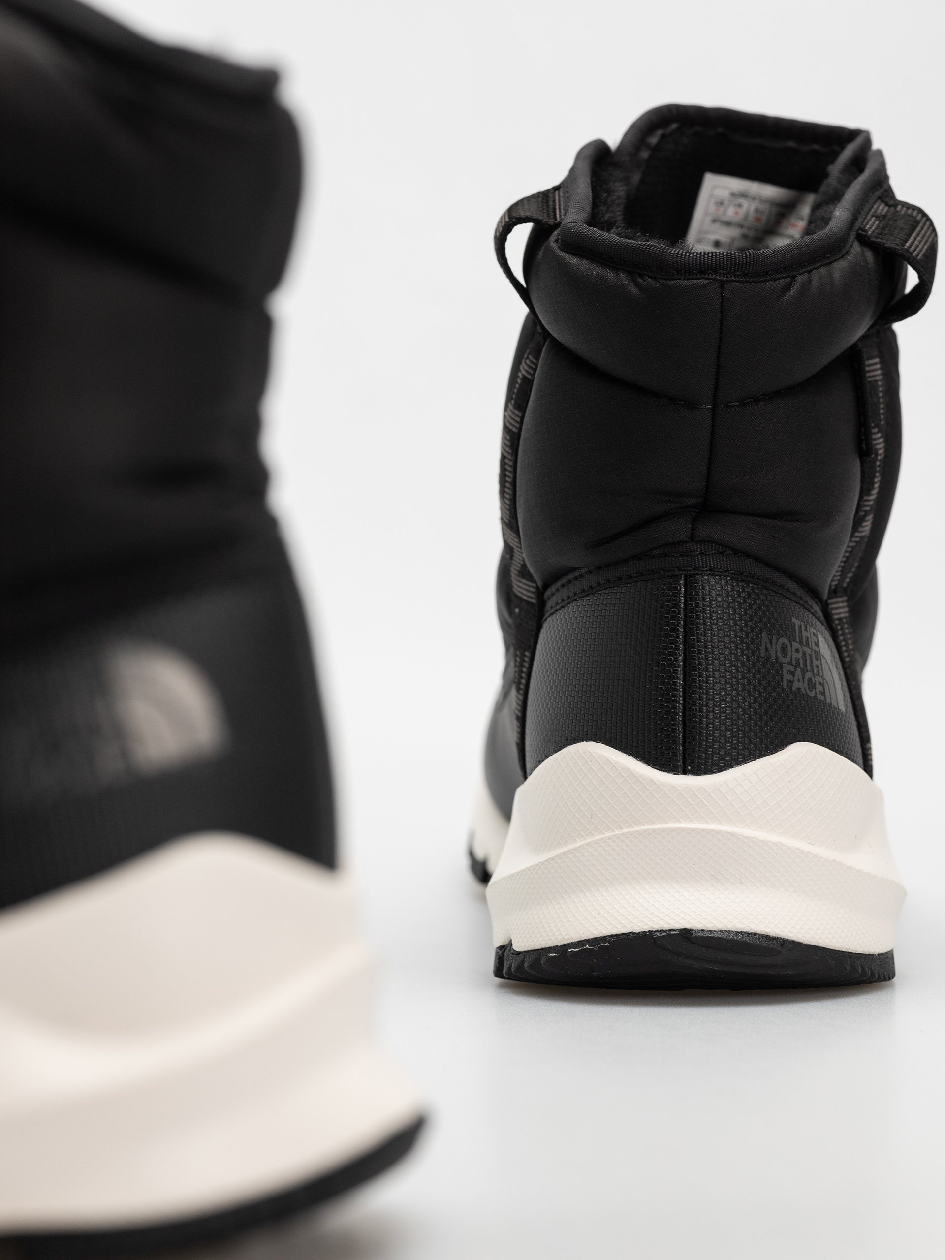 Topánky The North Face Thermoball Lace Up Luxe Wp Wmn (tnf black/asphalt grey)