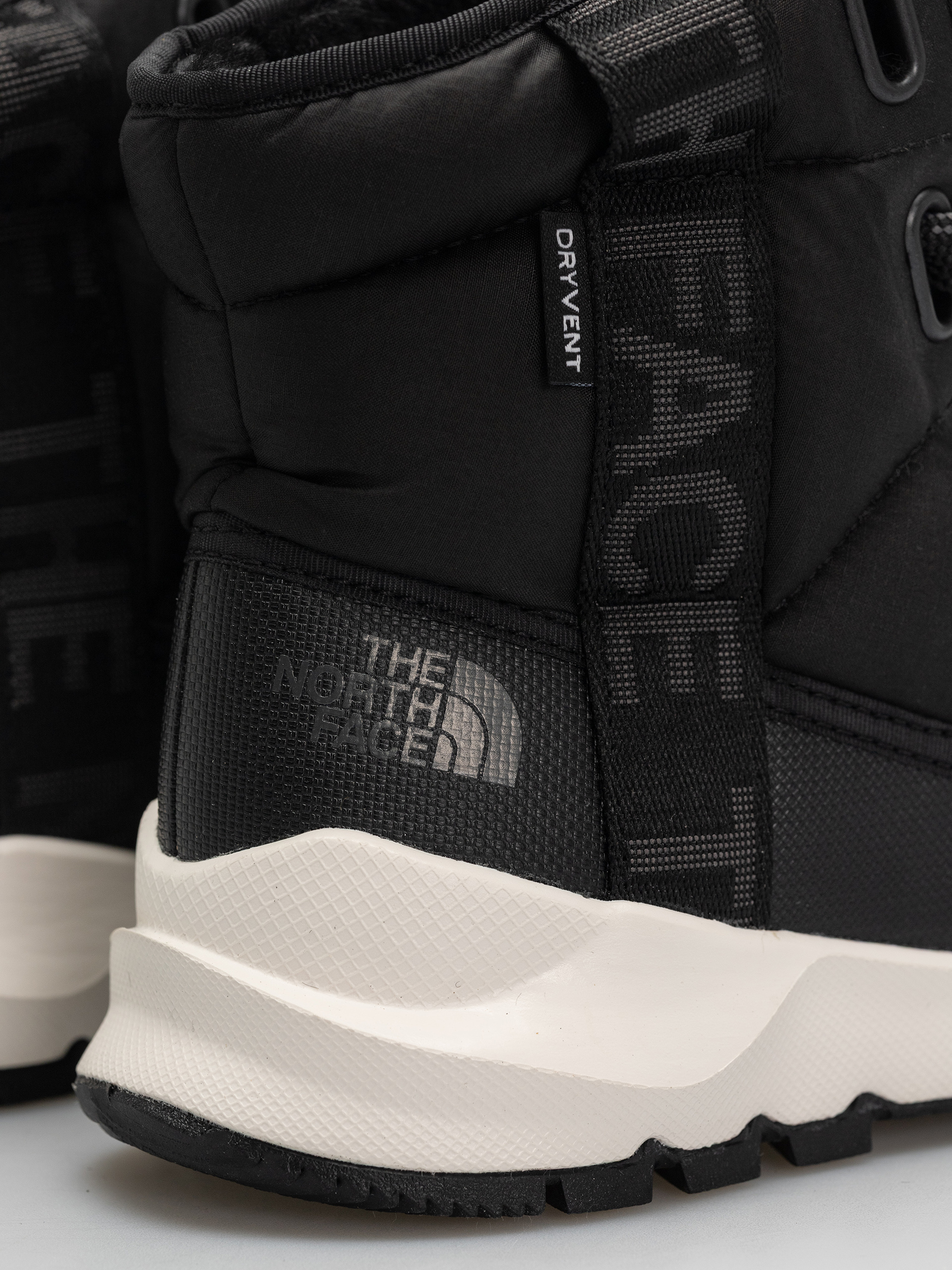 Topánky The North Face Thermoball Lace Up Luxe Wp Wmn (tnf black/asphalt grey)