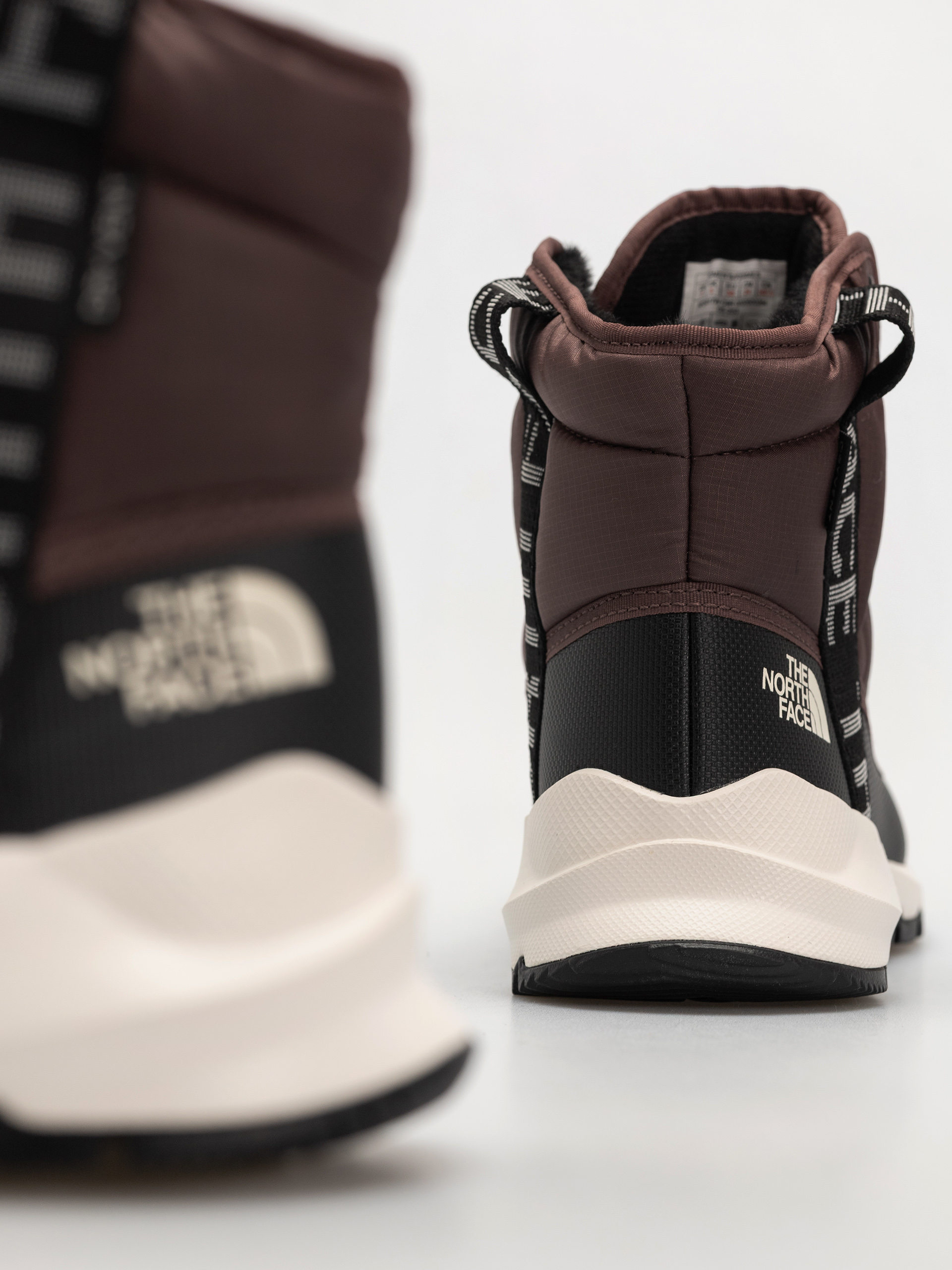Topánky The North Face Thermoball Lace Up Luxe Wp Wmn (tawny quartz/burnt umbe)