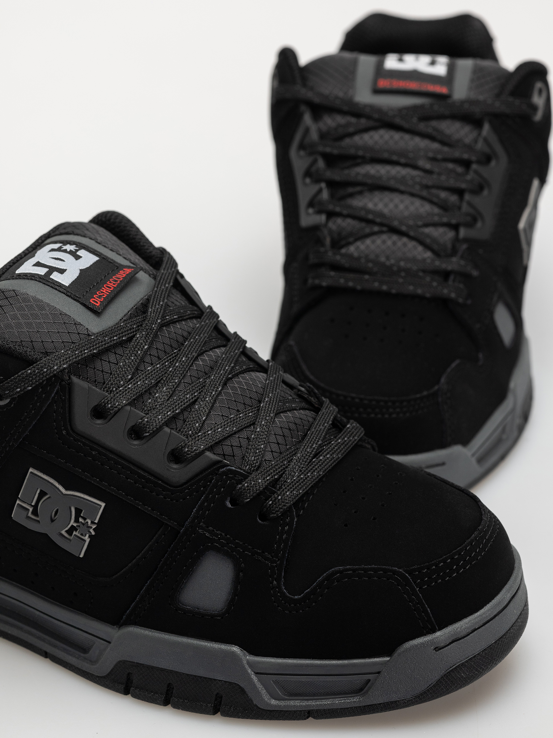 Topánky DC Stag Wnt (black/grey/red)