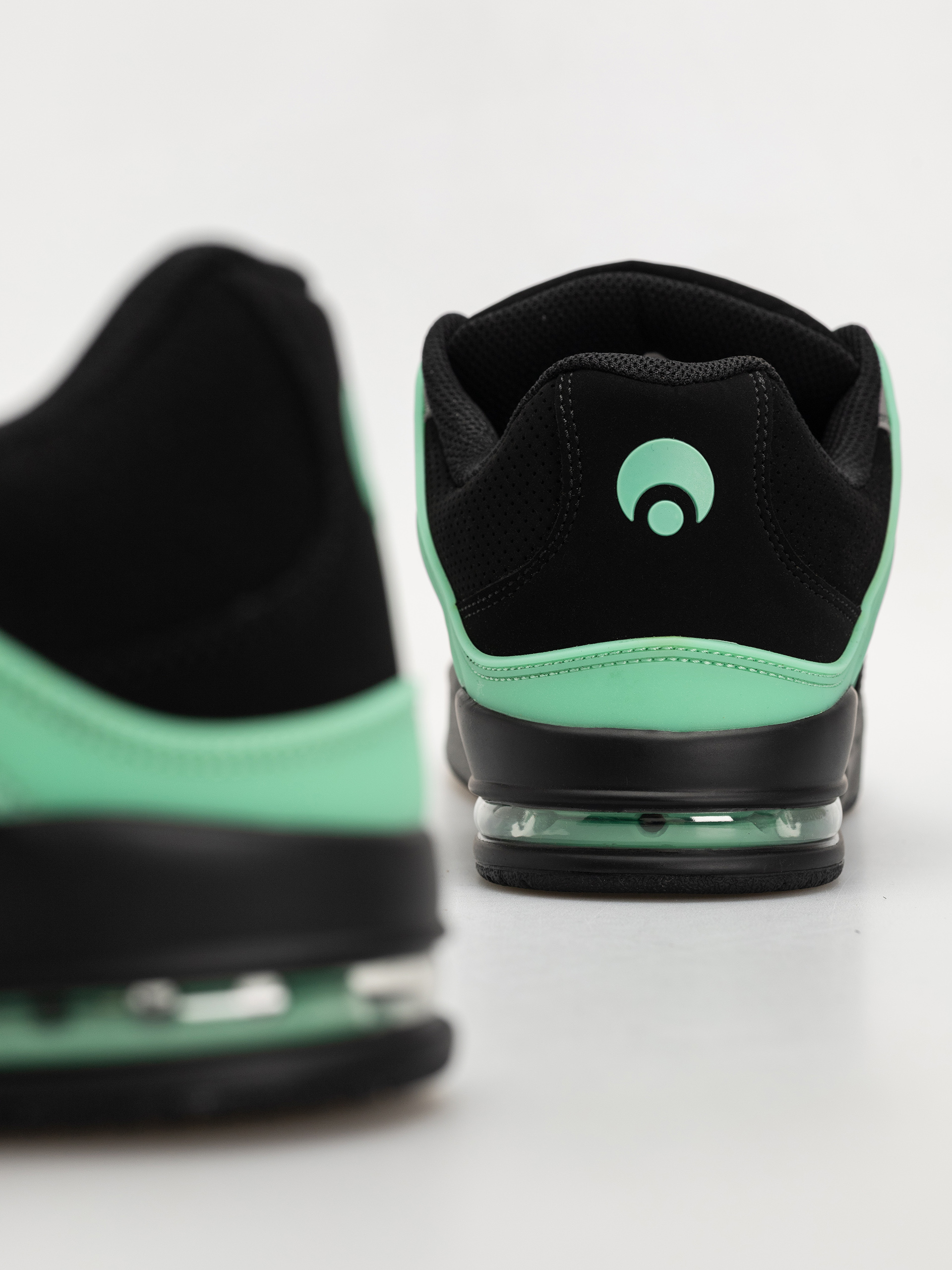 Topánky Osiris Pixel (blk/chr/grn glow)