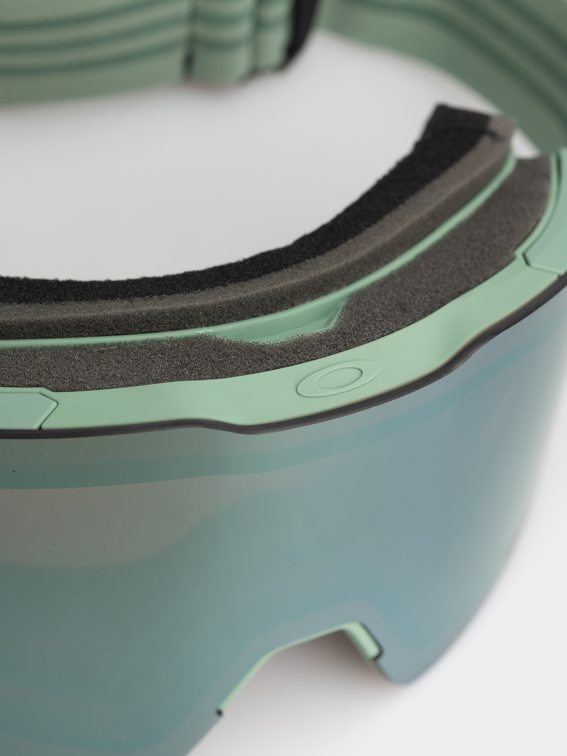 Snowboardové okuliare Oakley Fall Line M (matte jade/prizm sage gold iridium)