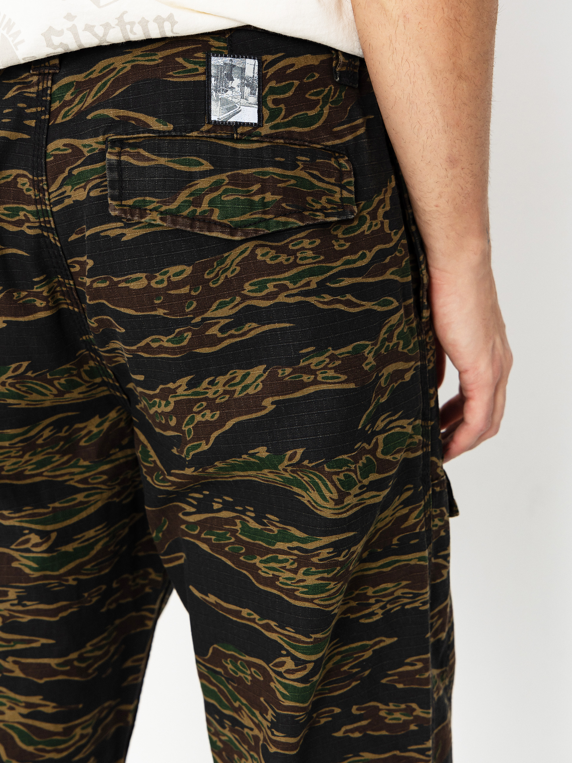 Nohavice Vans Skate Loose Atiba Haze Cargo (black camo)
