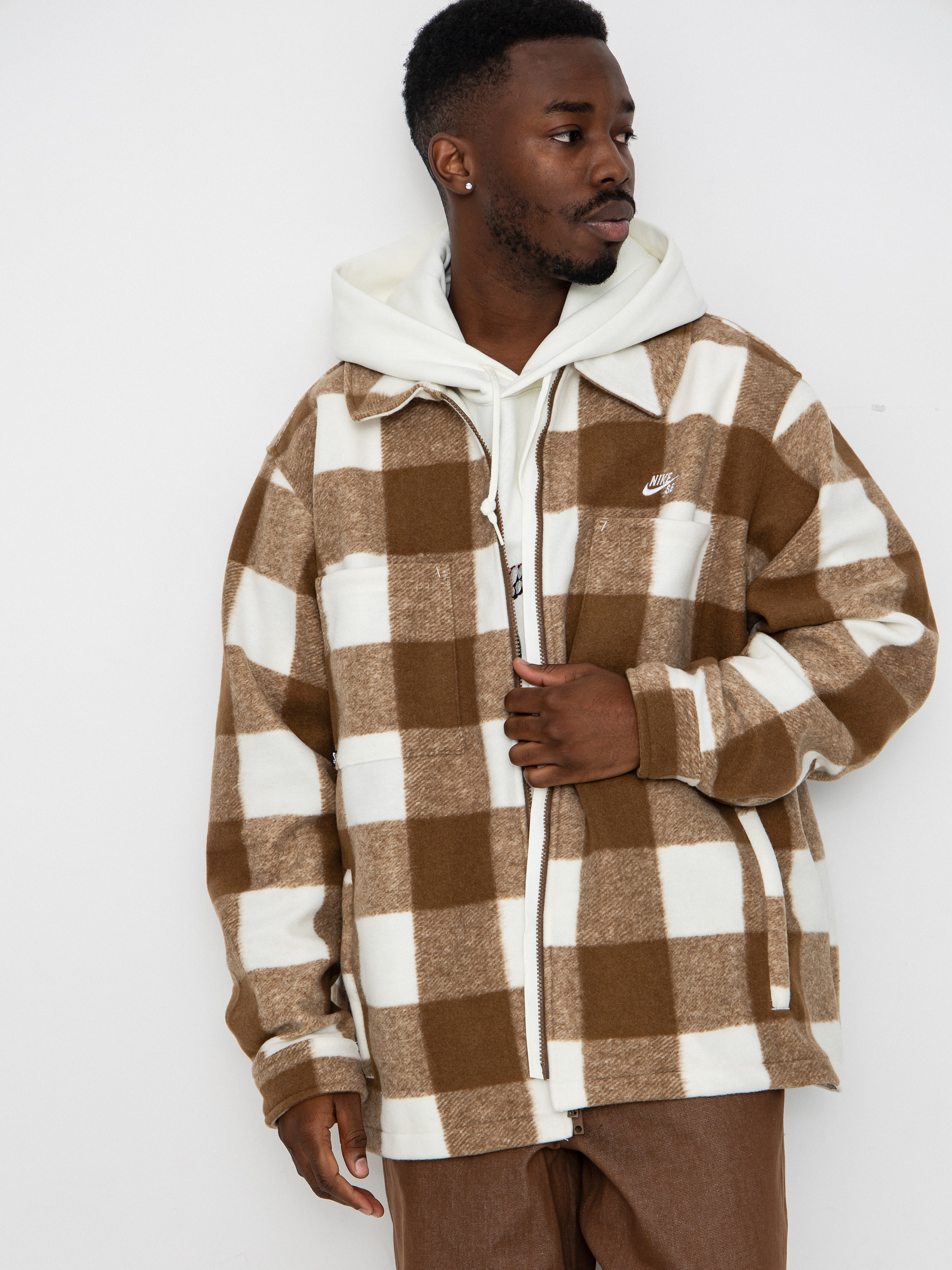 Košeľa Nike SB Essntl Strtdymrn (sail/mosswood brown/white)