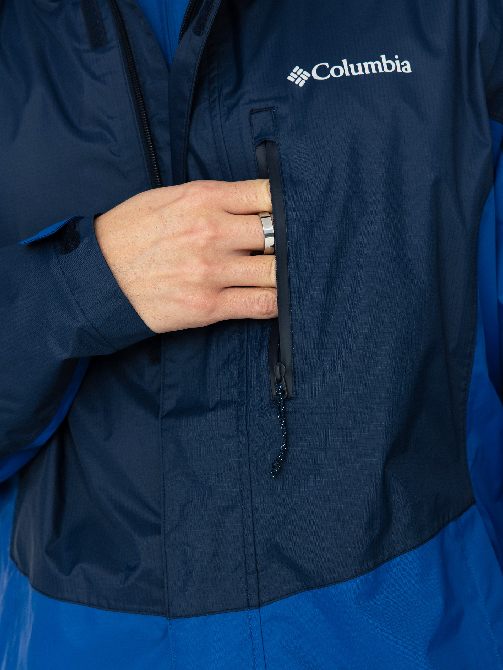 Bunda Columbia Pouring Adventure III (collegiate navy)