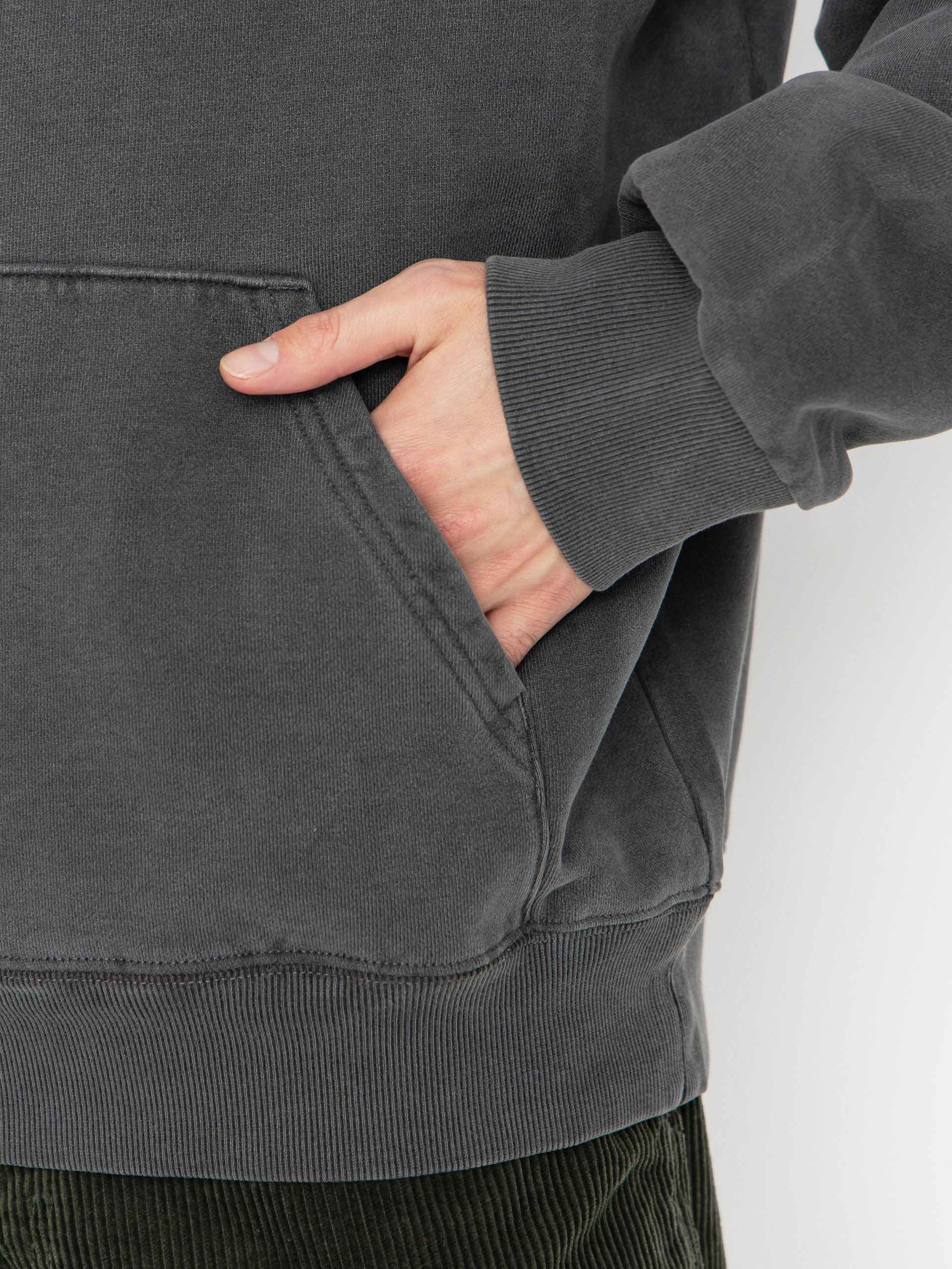 Mikina s kapucňou Carhartt WIP Vista HD (black/garment dyed)