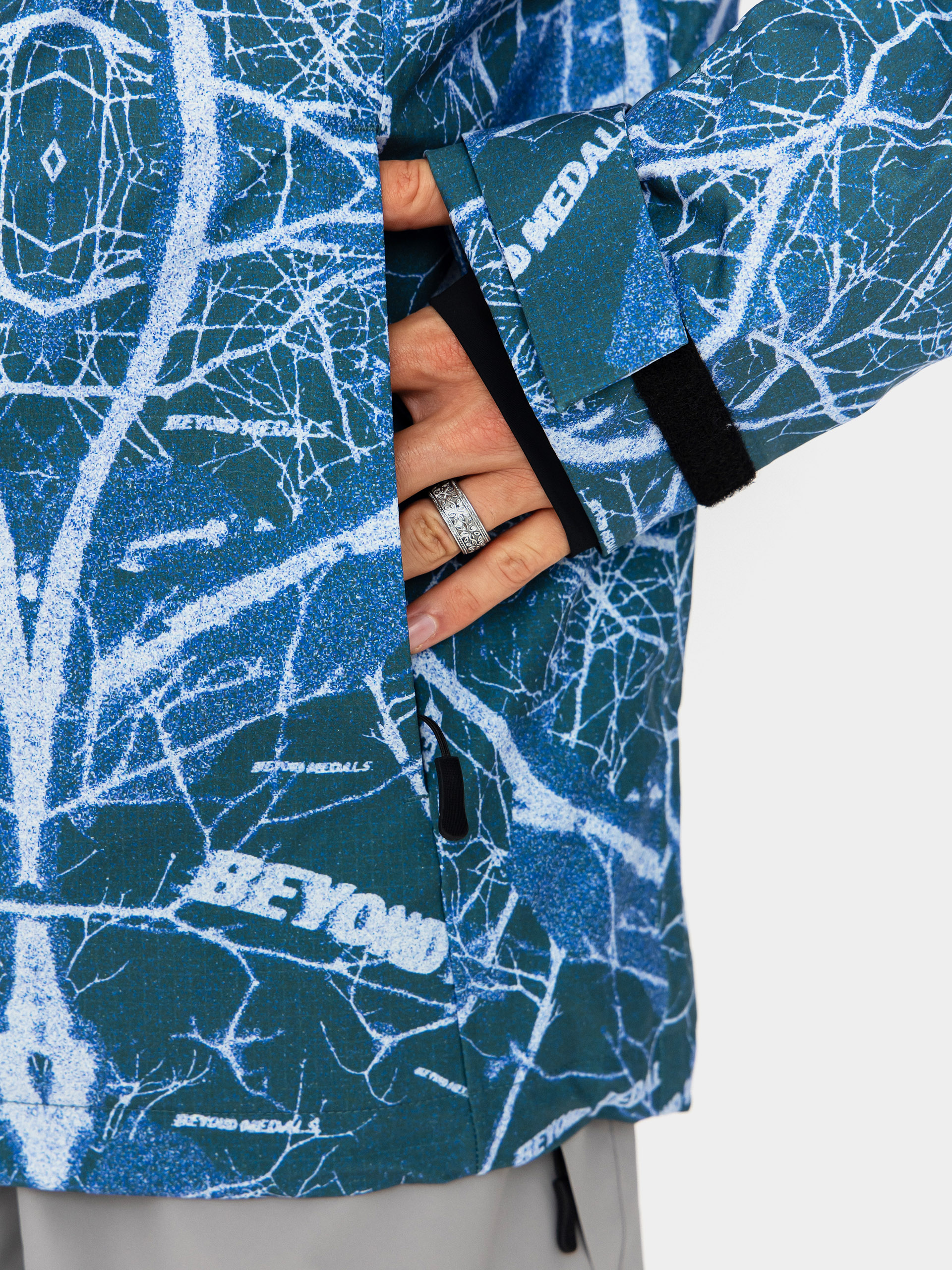 Pánska Snowboardová bunda Beyond Medals Fullzip Shirakaba 2L (print)