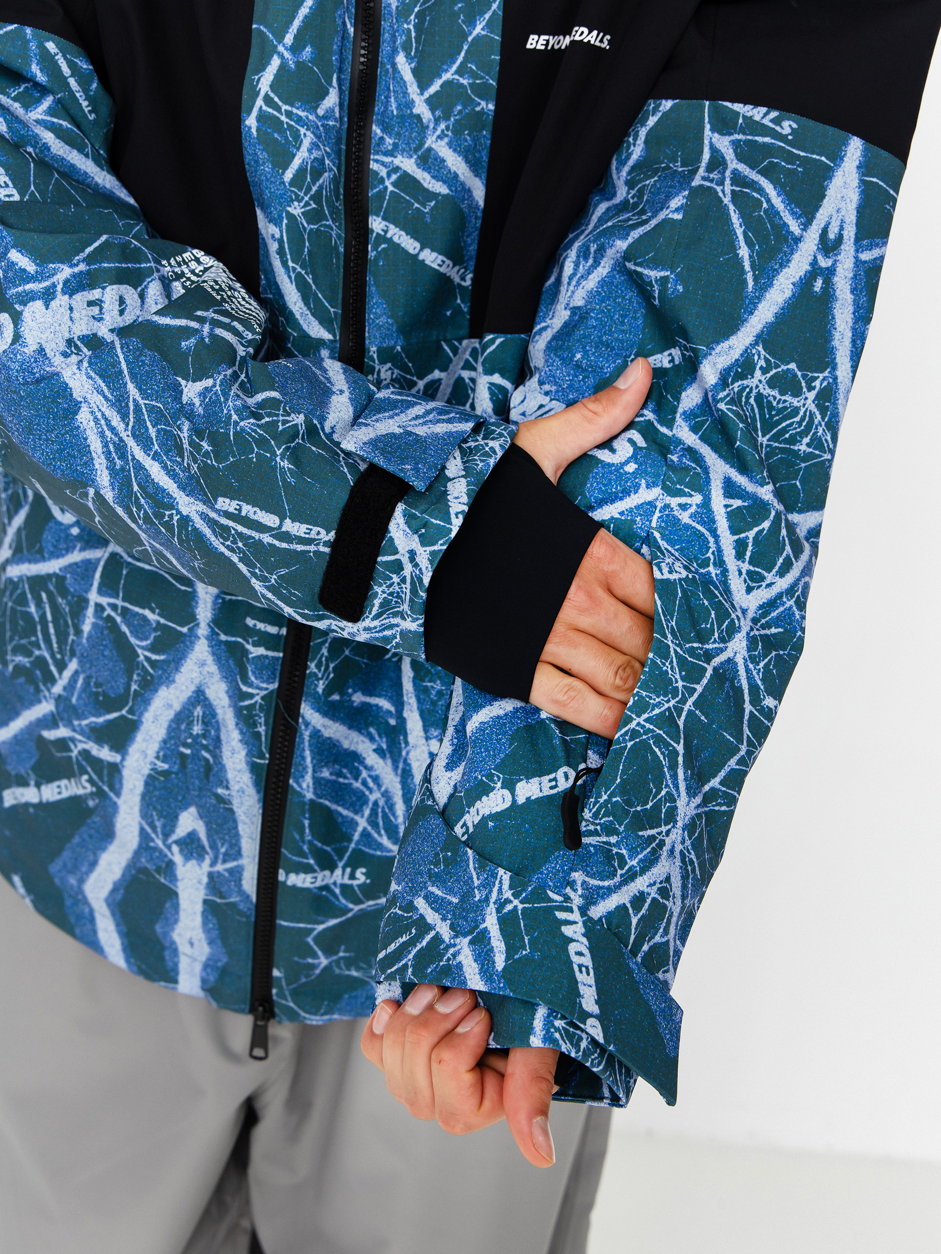 Pánska Snowboardová bunda Beyond Medals Fullzip Shirakaba 2L (print)