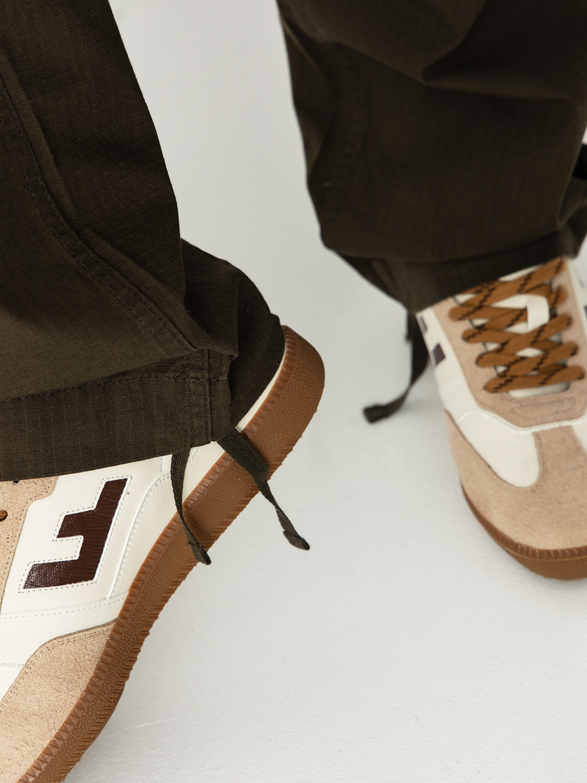 Nohavice Carhartt WIP Regular Cargo (cypress/rinsed)