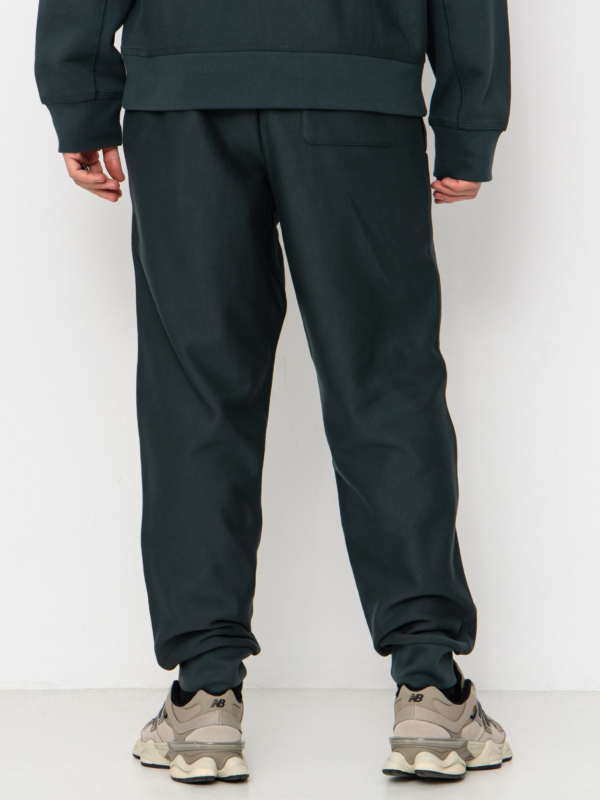 Nohavice Carhartt WIP American Script Jogging (kale green)