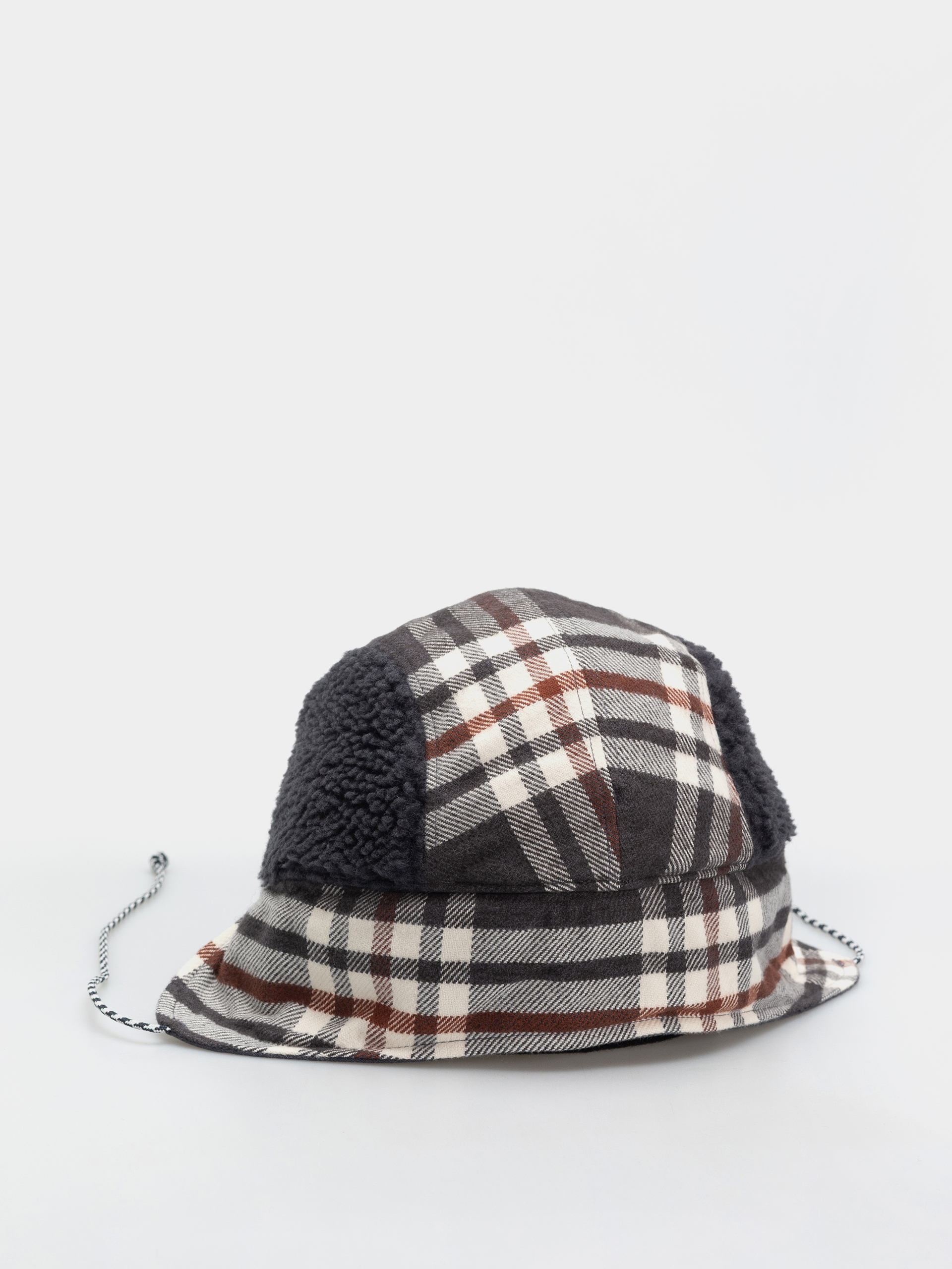 Šiltovka Patagonia Range Earflap (catch ink black)