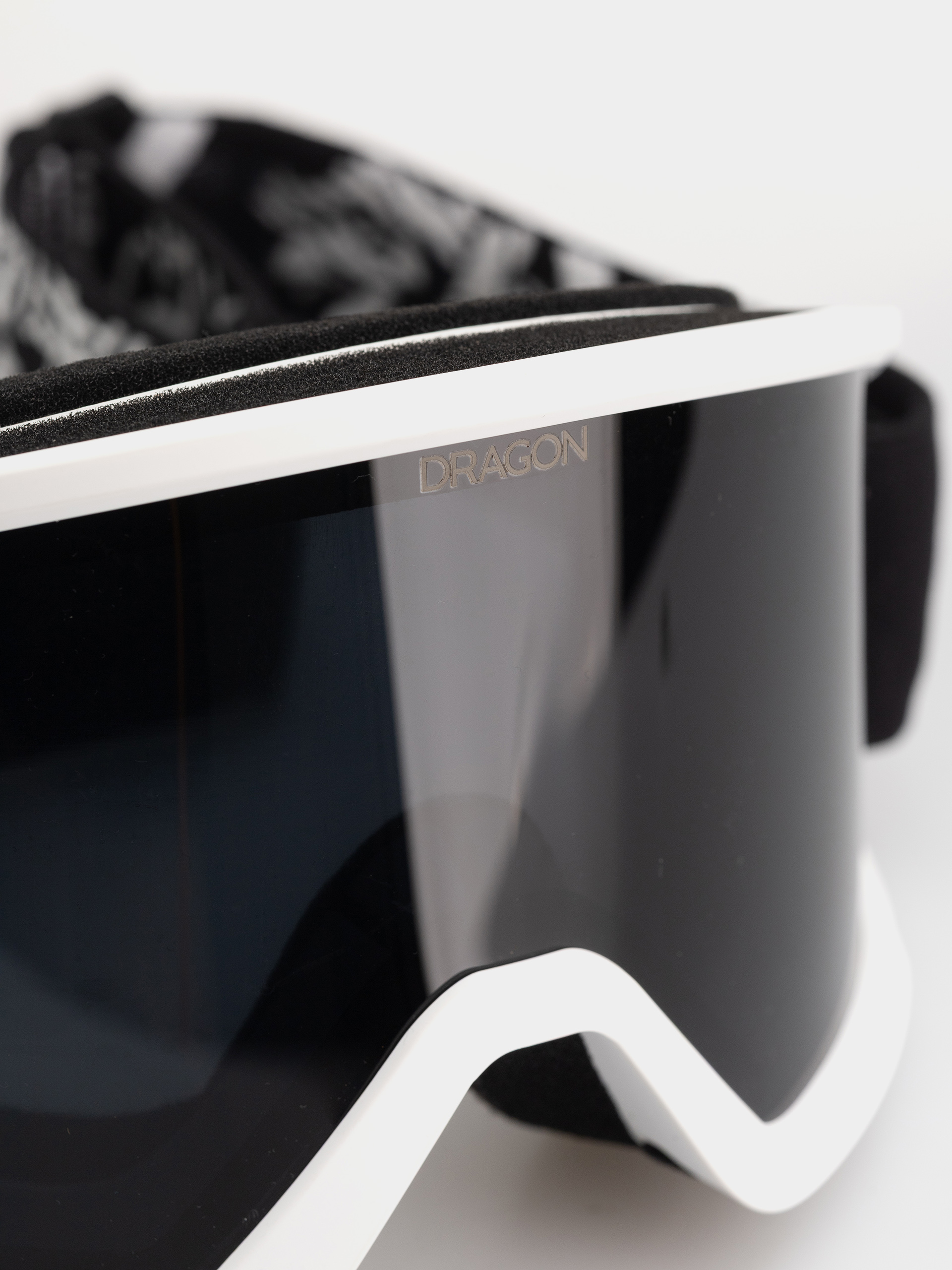 Snowboardové okuliare Dragon DX3 OTG (chrislite25/lumalens midnight)