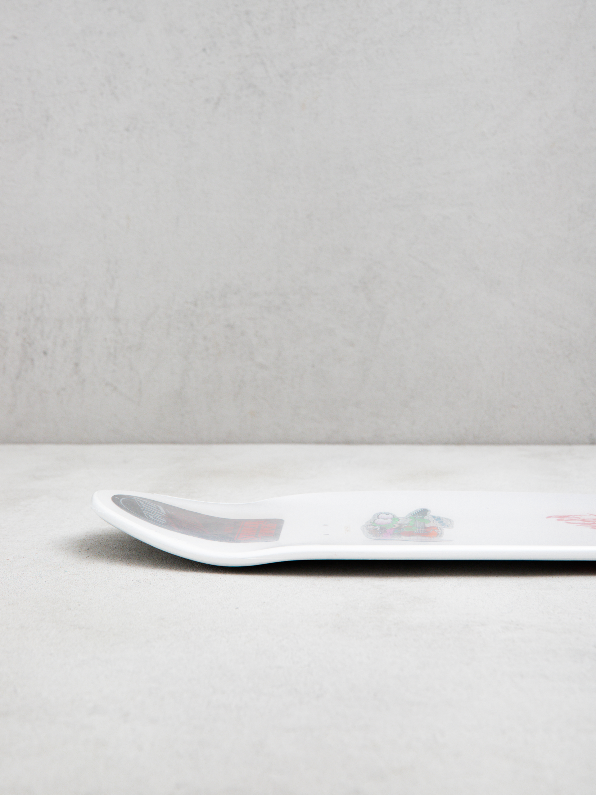 Doska Santa Cruz X Stranger Things Meek Slasher Eddie Reveal