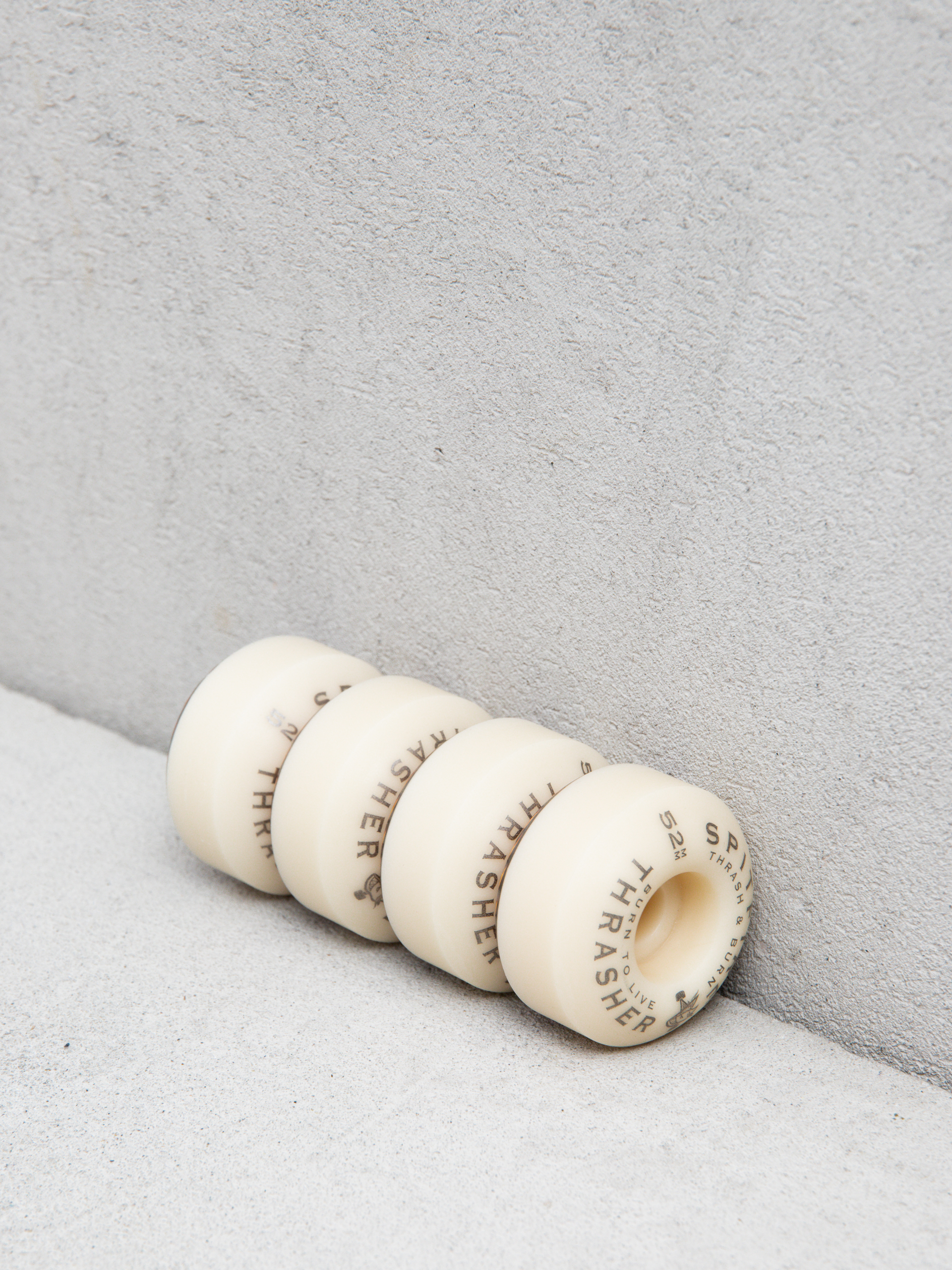 Kolieska Spitfire X Thrasher Classic Flame F4 99D Classic (natural)