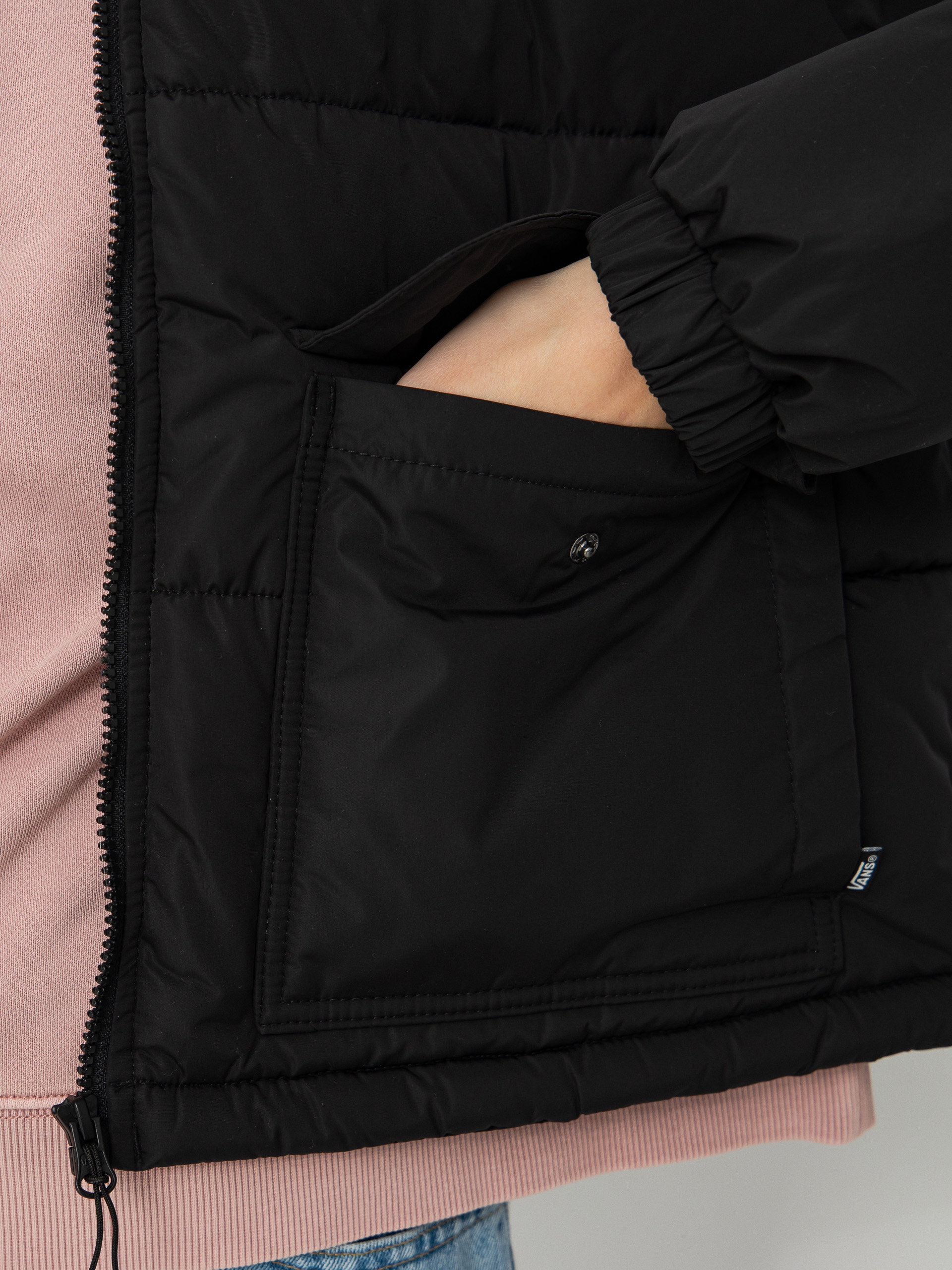 Bunda Vans Mte Aubrey Primaloft Puffer Wmn (black)