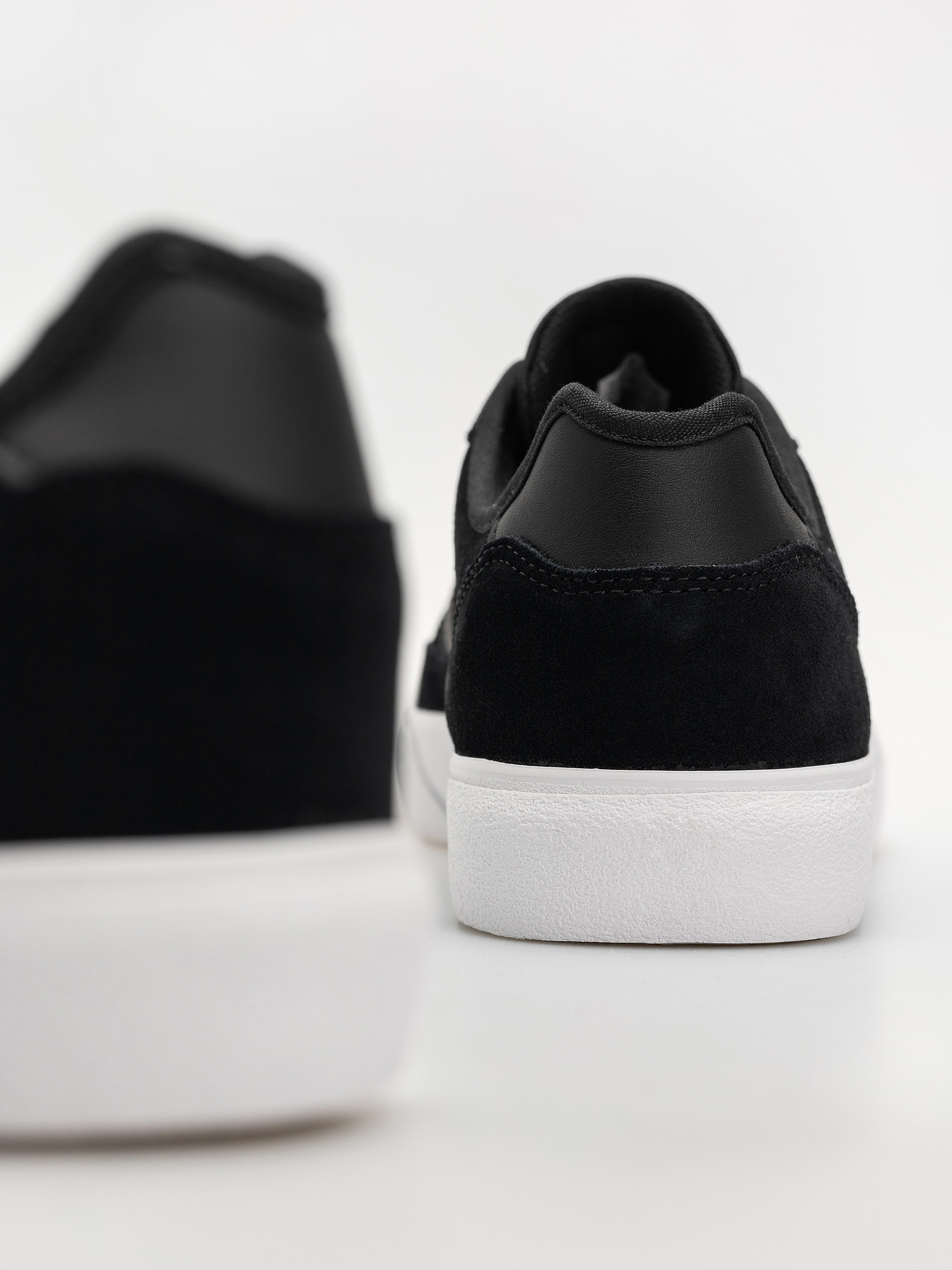 Topánky adidas Court Tns Premiere (cblack/cblack/ftwwht)