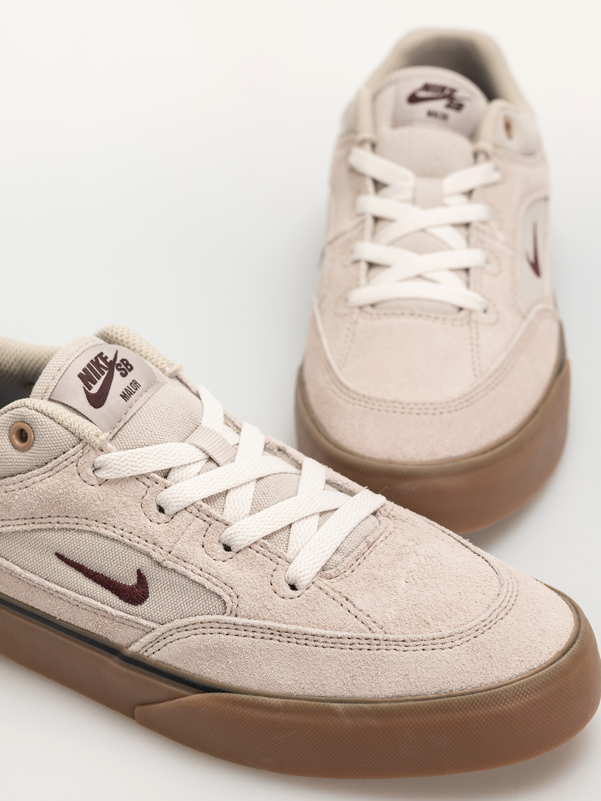 Topánky Nike SB Malor (cream ii/burgundy crush phantom)