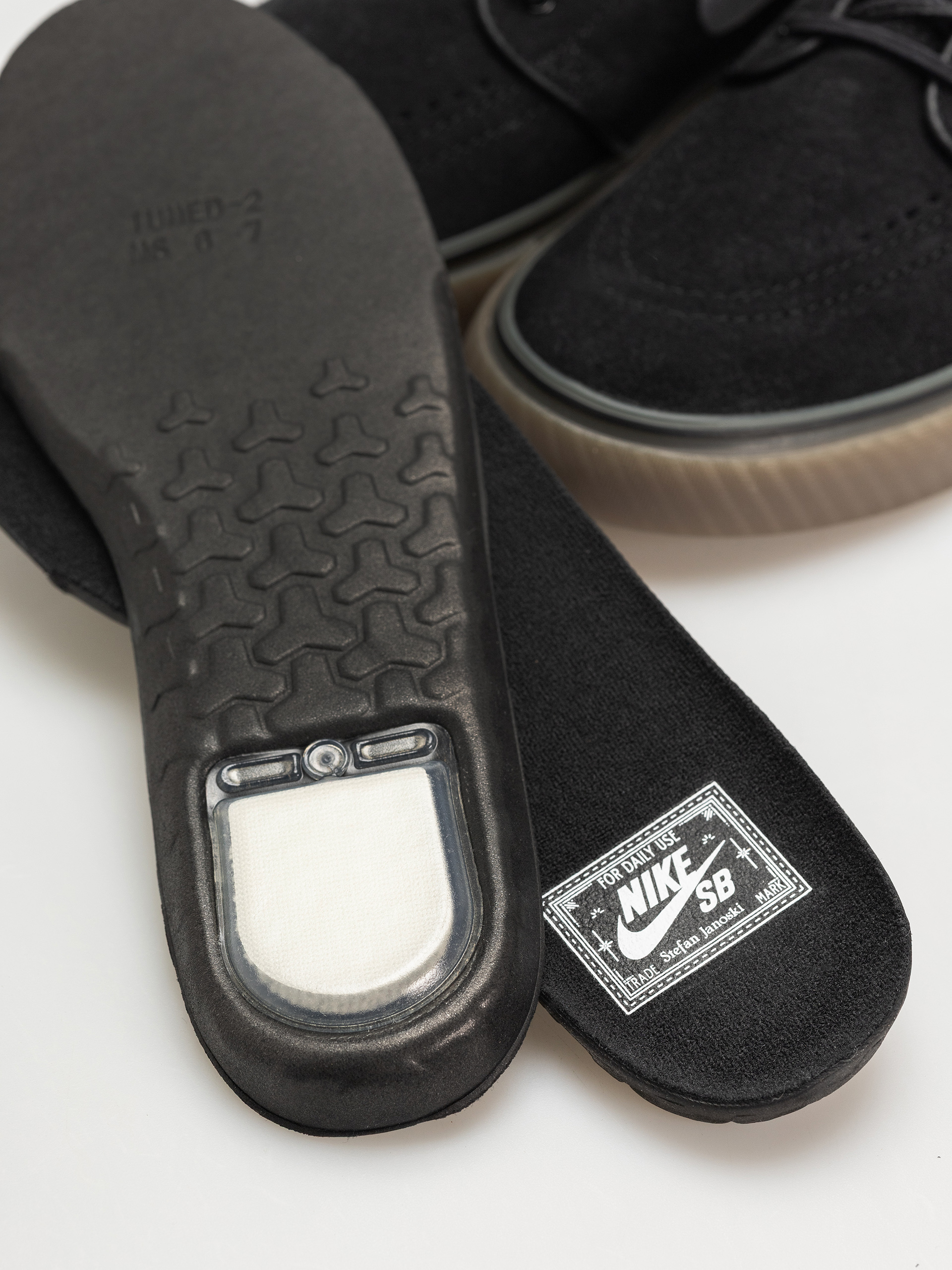 Topánky Nike SB Zoom Janoski Og+ (black/white black gum light brown)