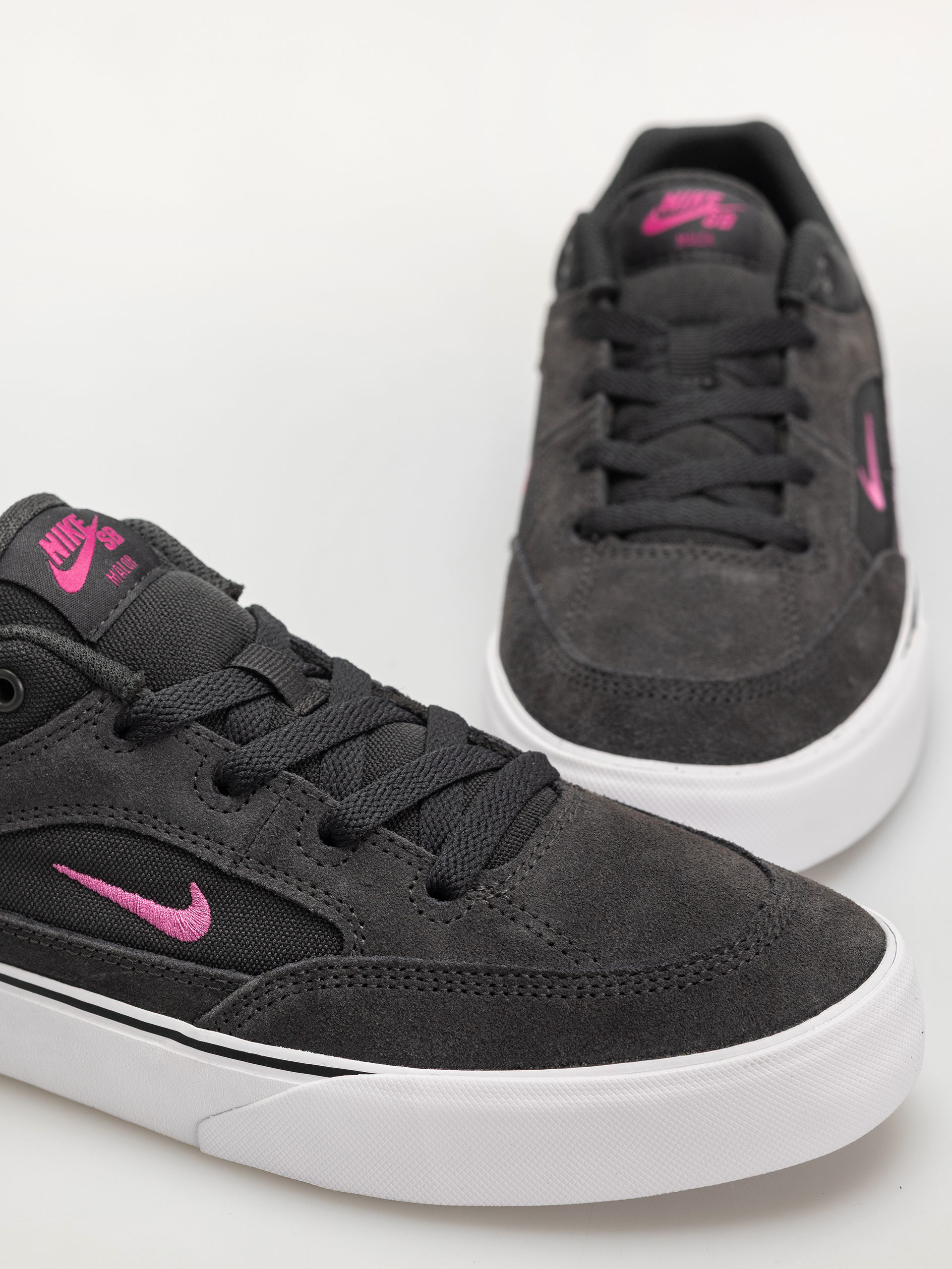 Topánky Nike SB Malor (dk smoke grey/rave pink dk smoke grey)