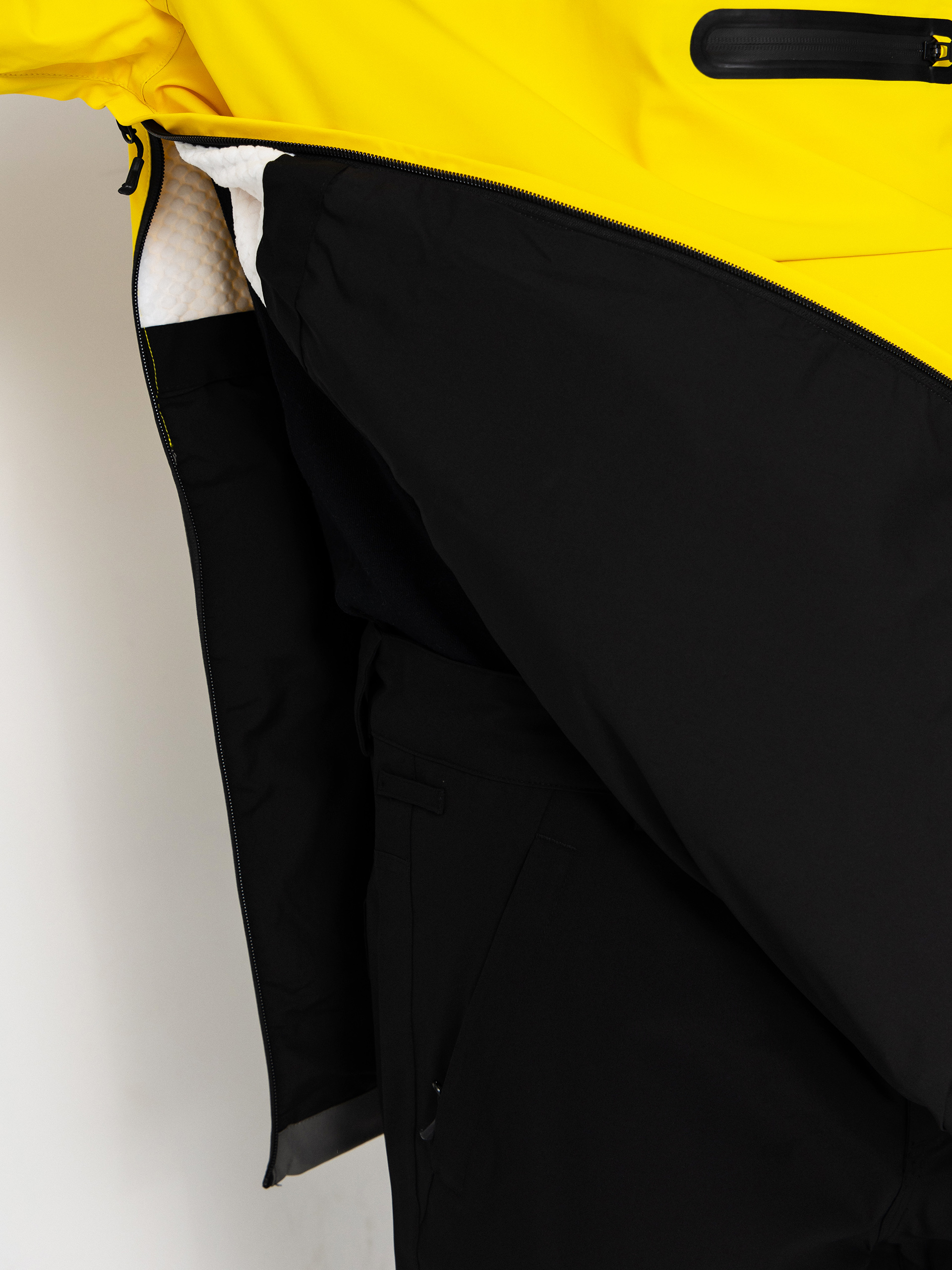 Pánska Snowboardová bunda ThirtyTwo Light Anorak (black/yellow)